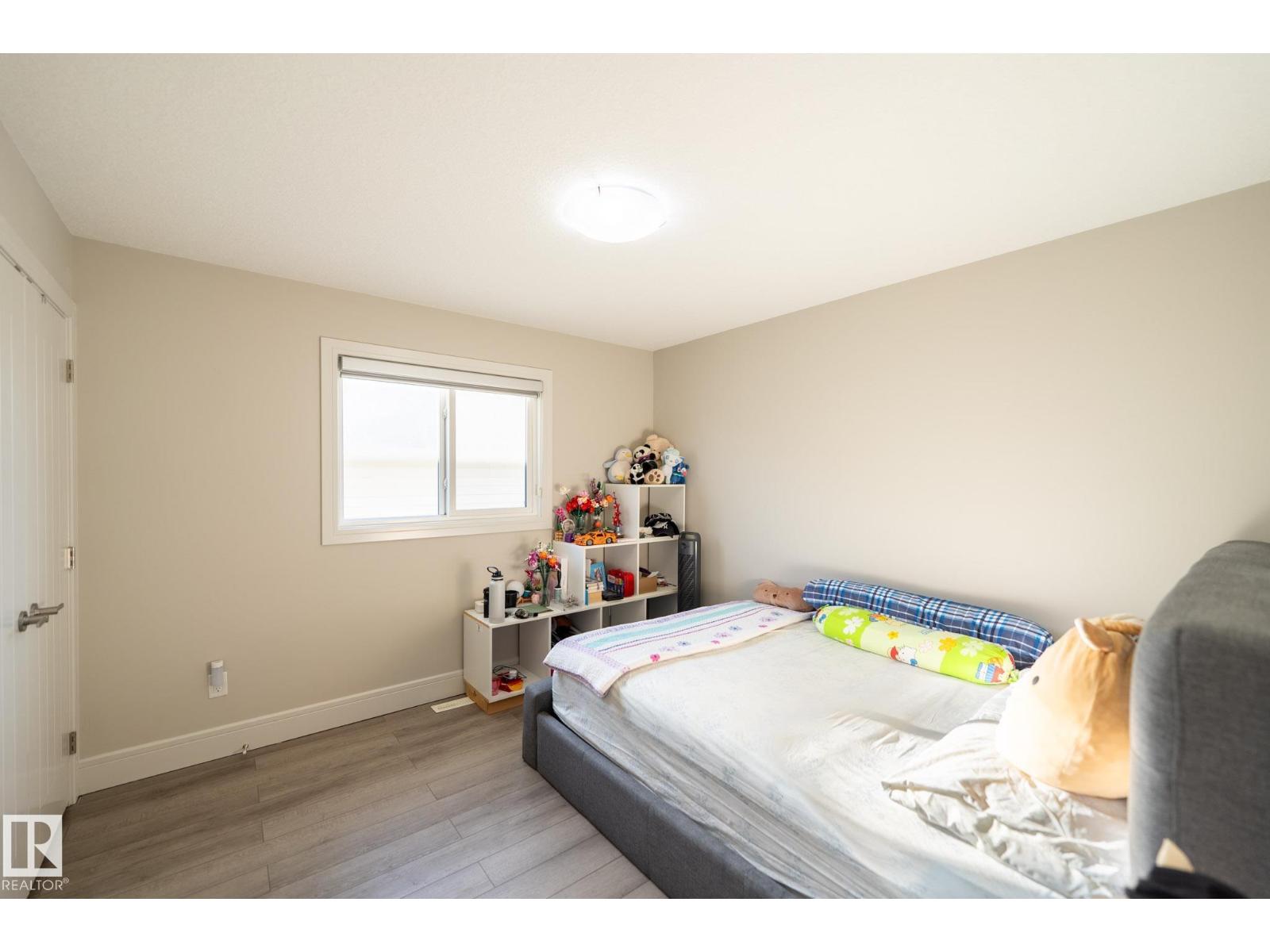 3623 8 ST NW - 34
