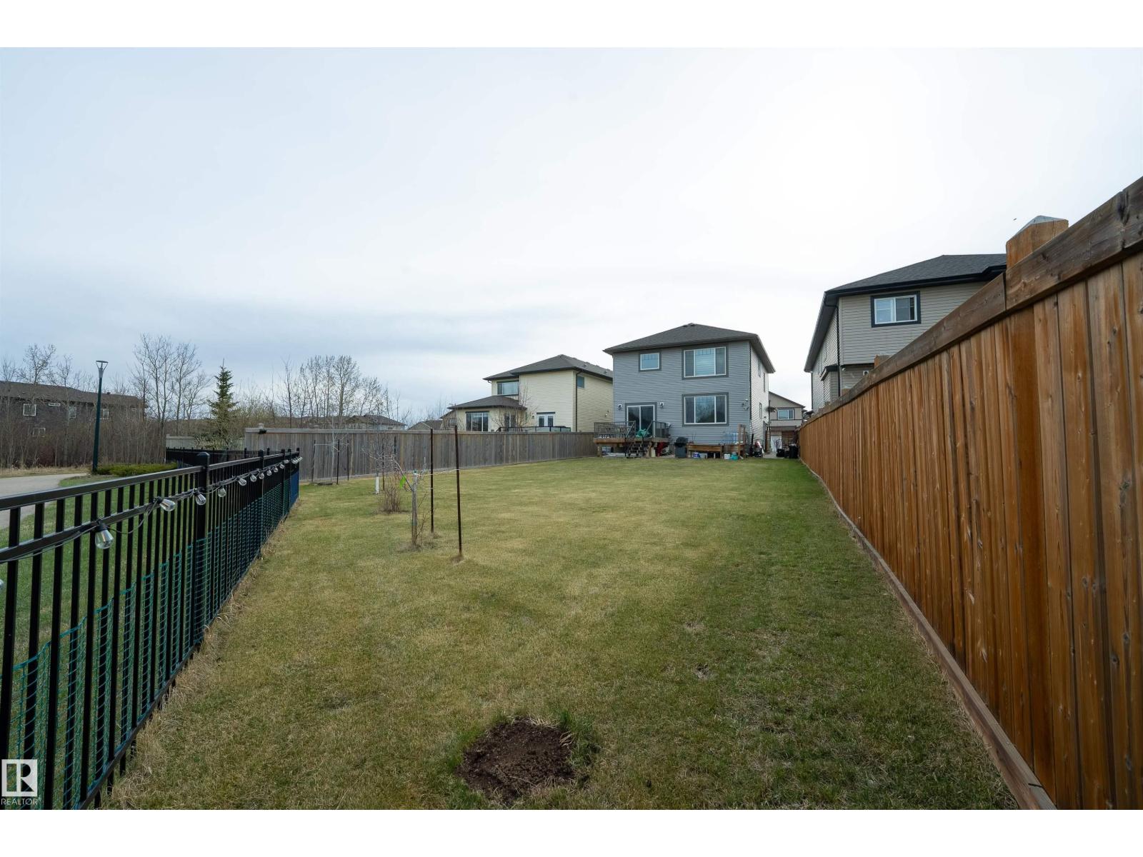 3623 8 ST NW - 38
