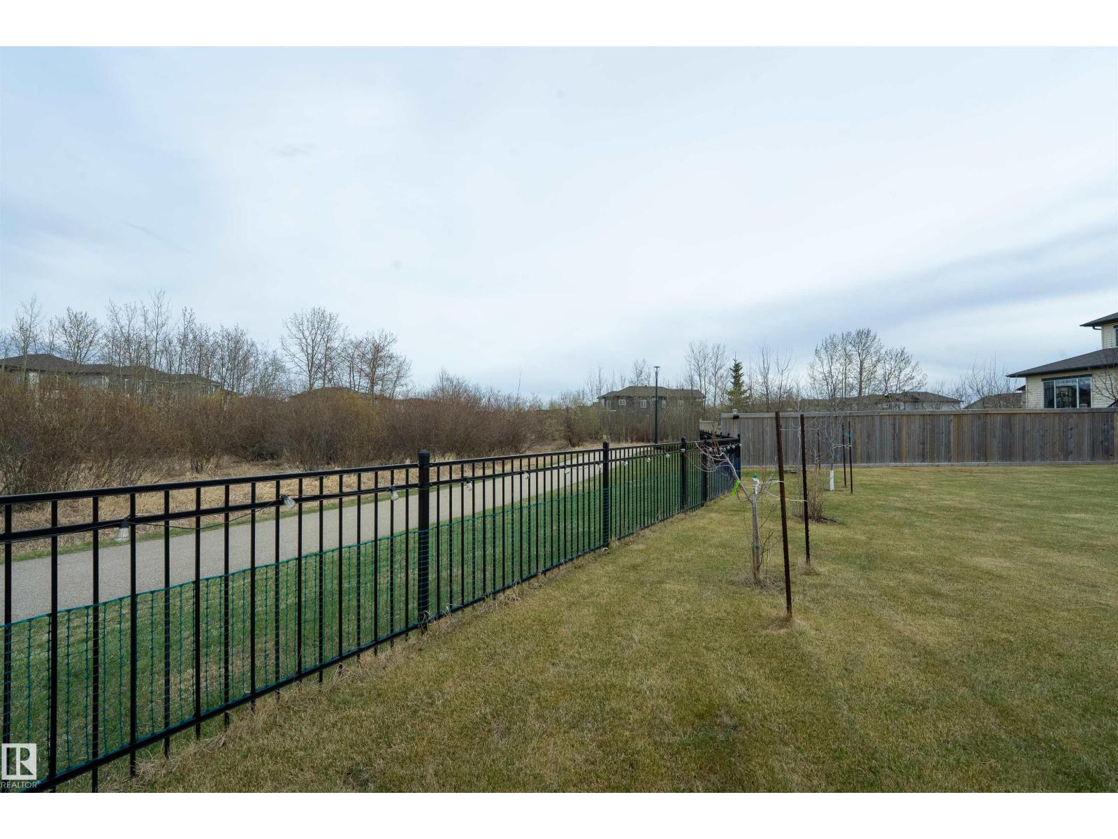 3623 8 ST NW - Image 39