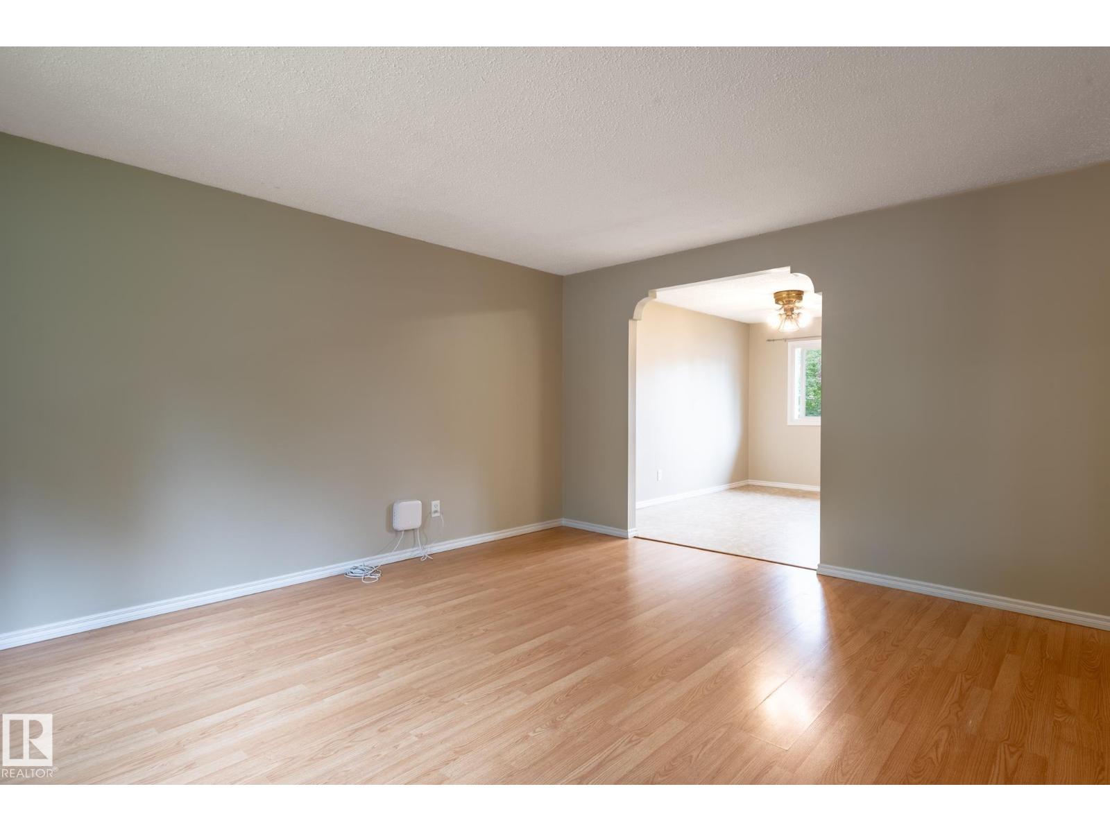 29 Fawcett CR - Image 10