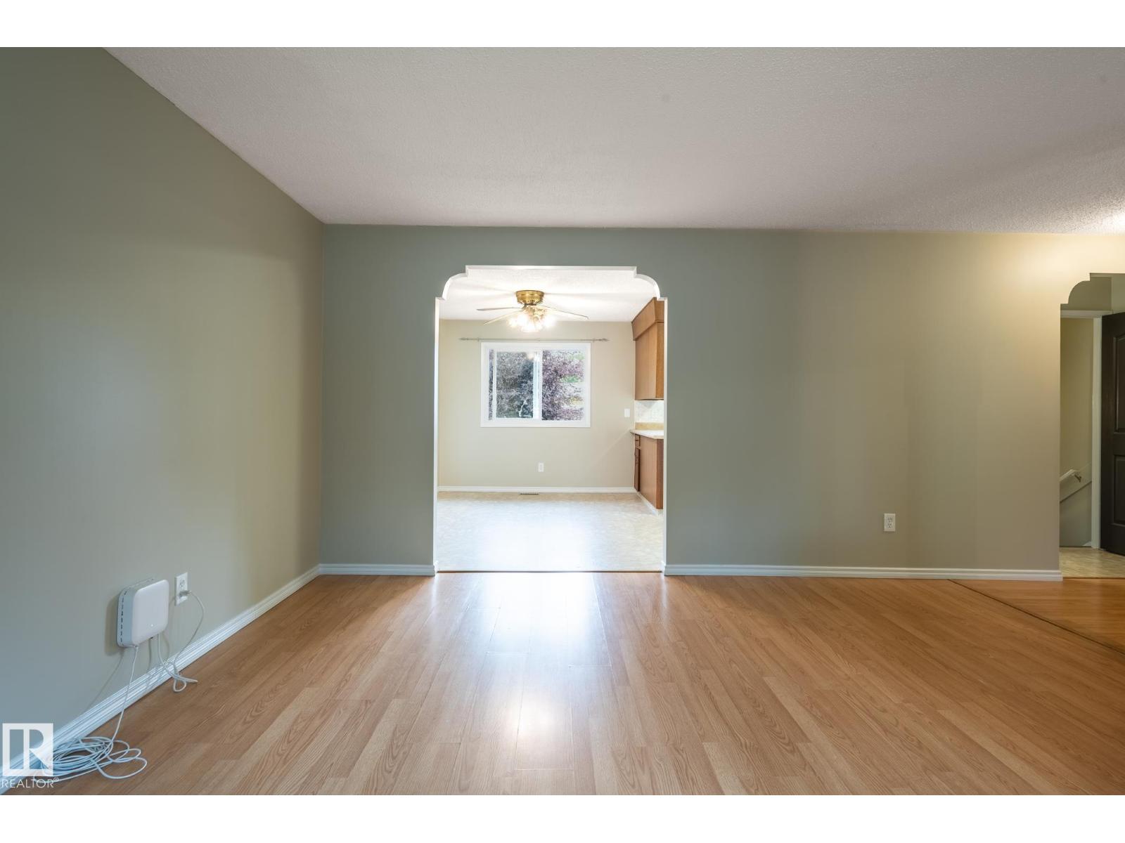 29 Fawcett CR - Image 13
