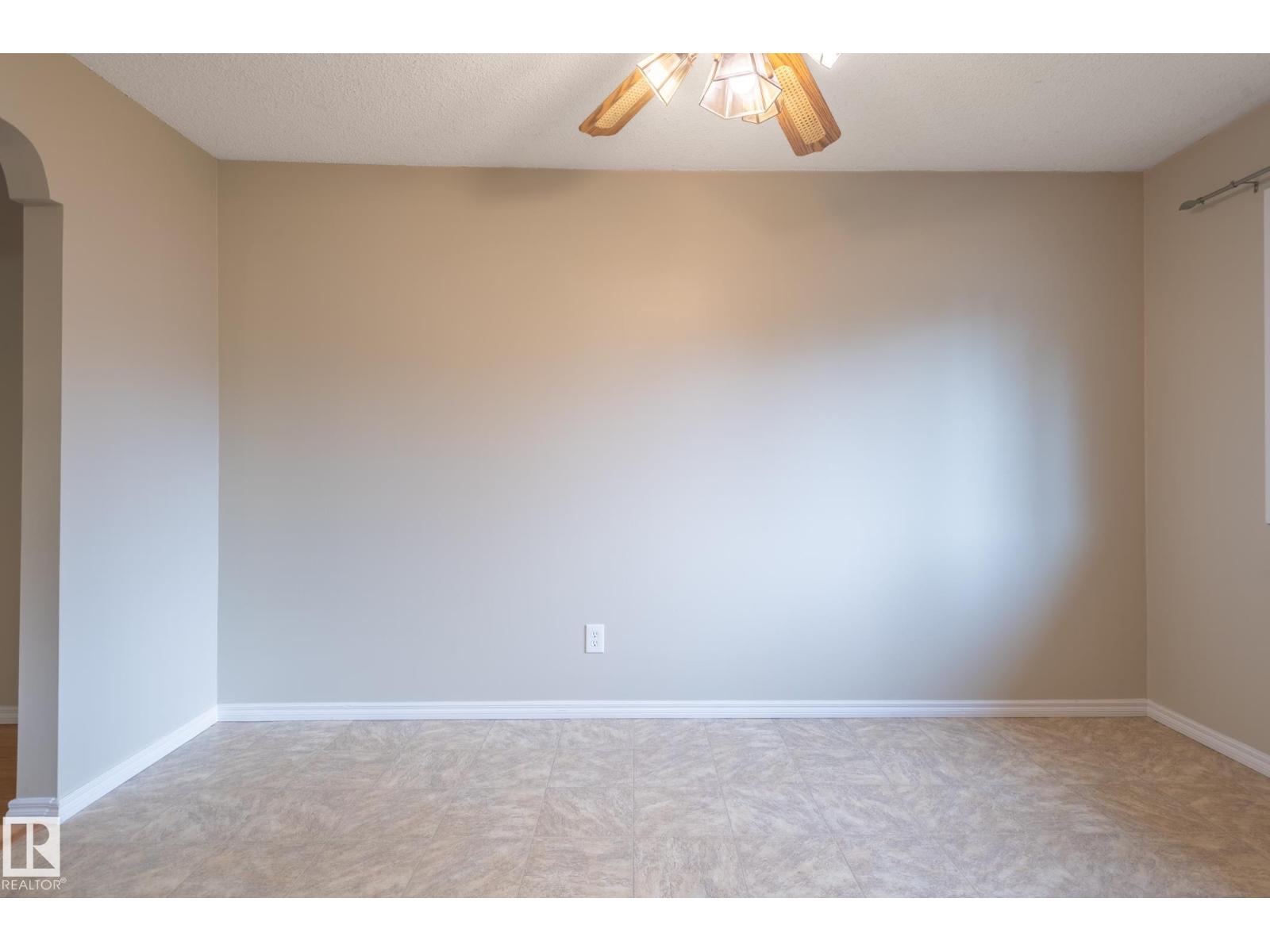 29 Fawcett CR - Image 15
