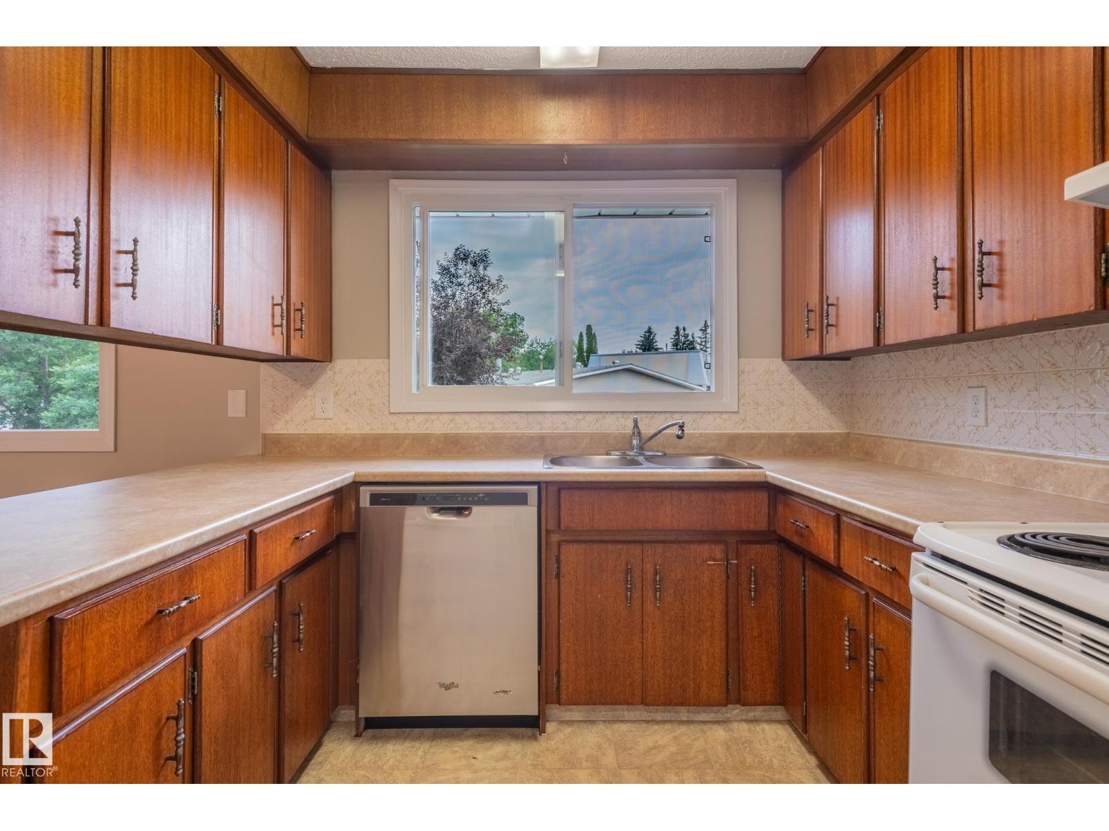 29 Fawcett CR - 19