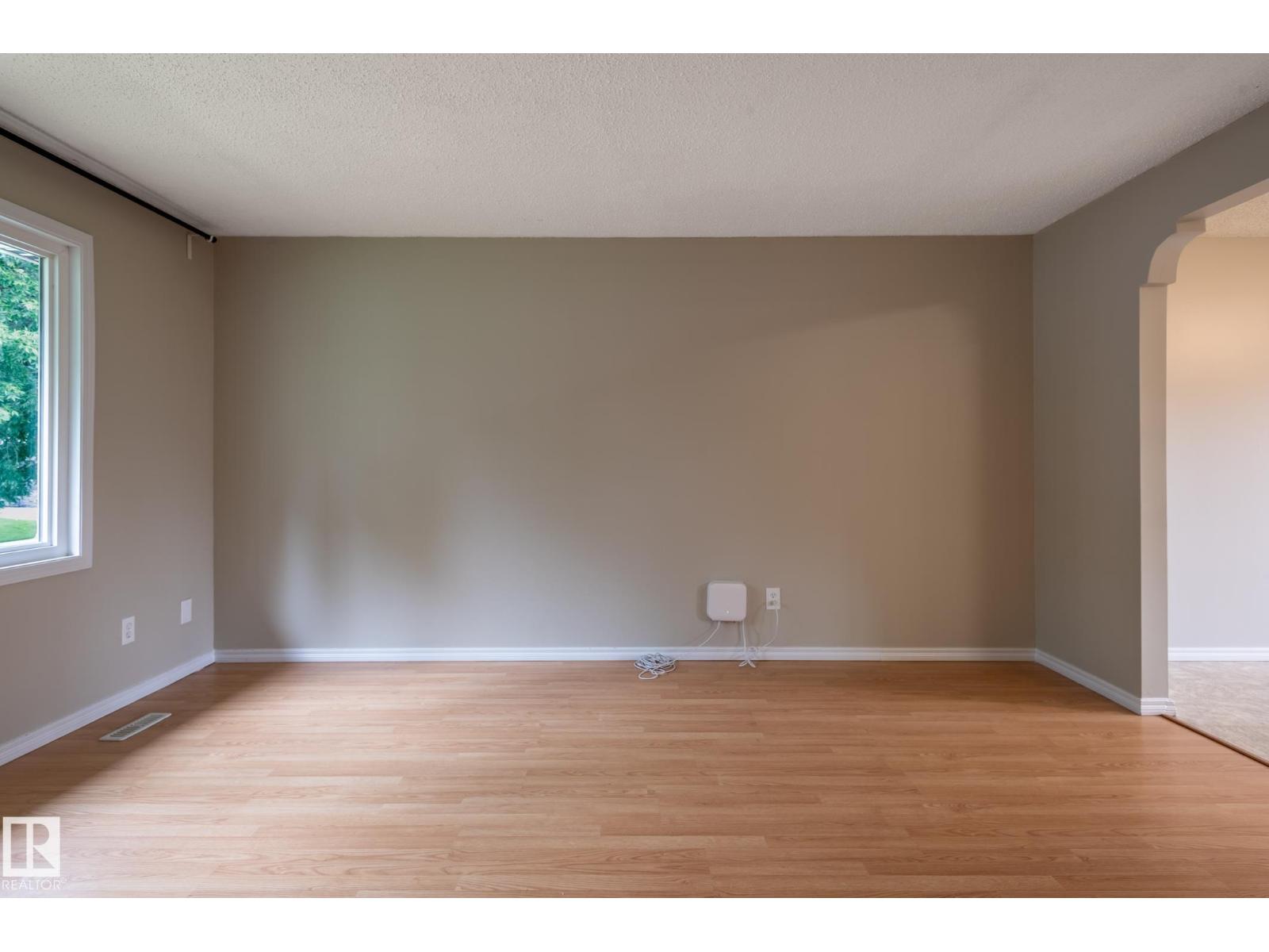 29 Fawcett CR - Image 7