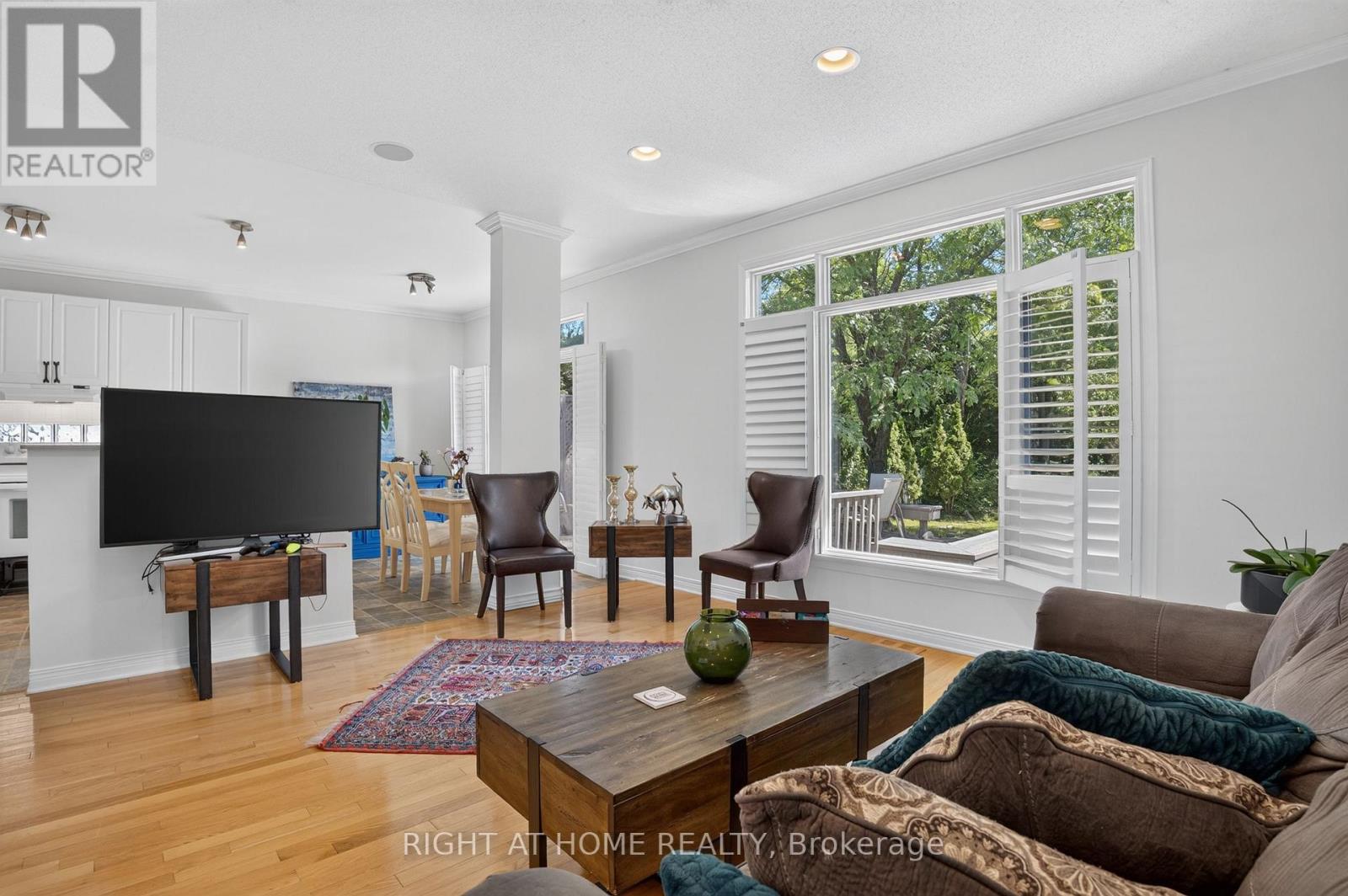 26 EVANSHEN CRESCENT - Image 12