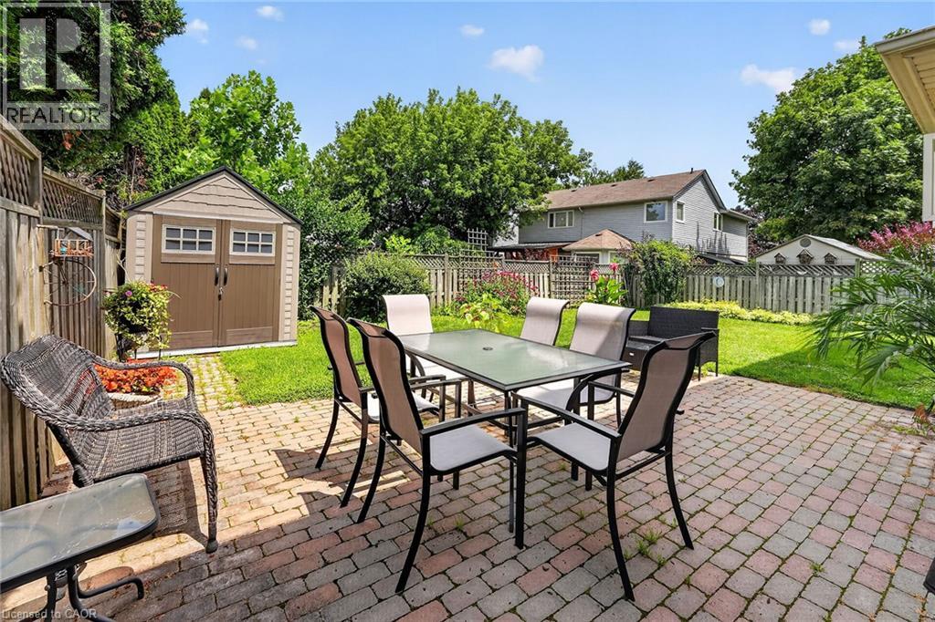 43 BONAPARTE Way - 36