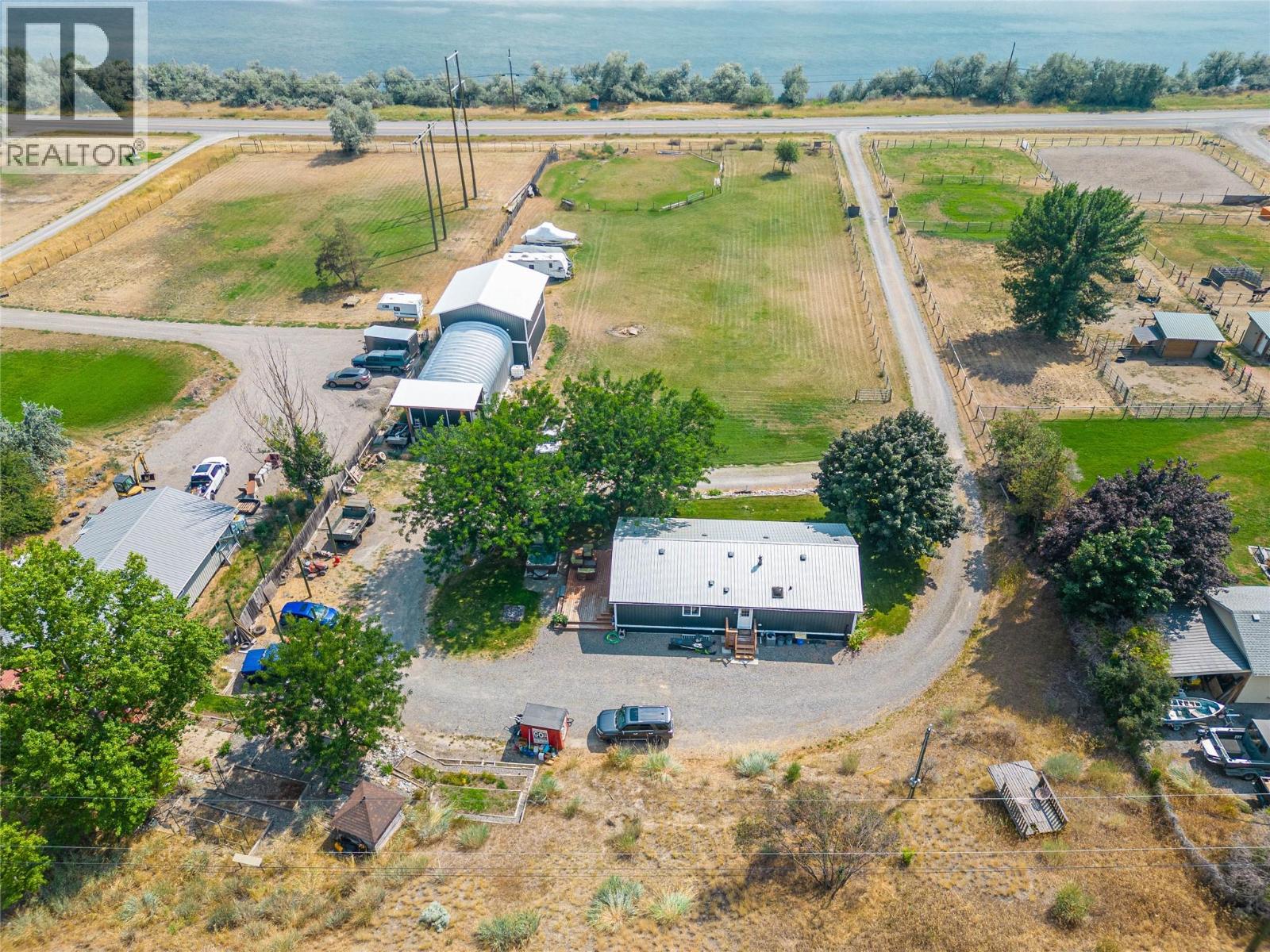3227 Shuswap Road - 22