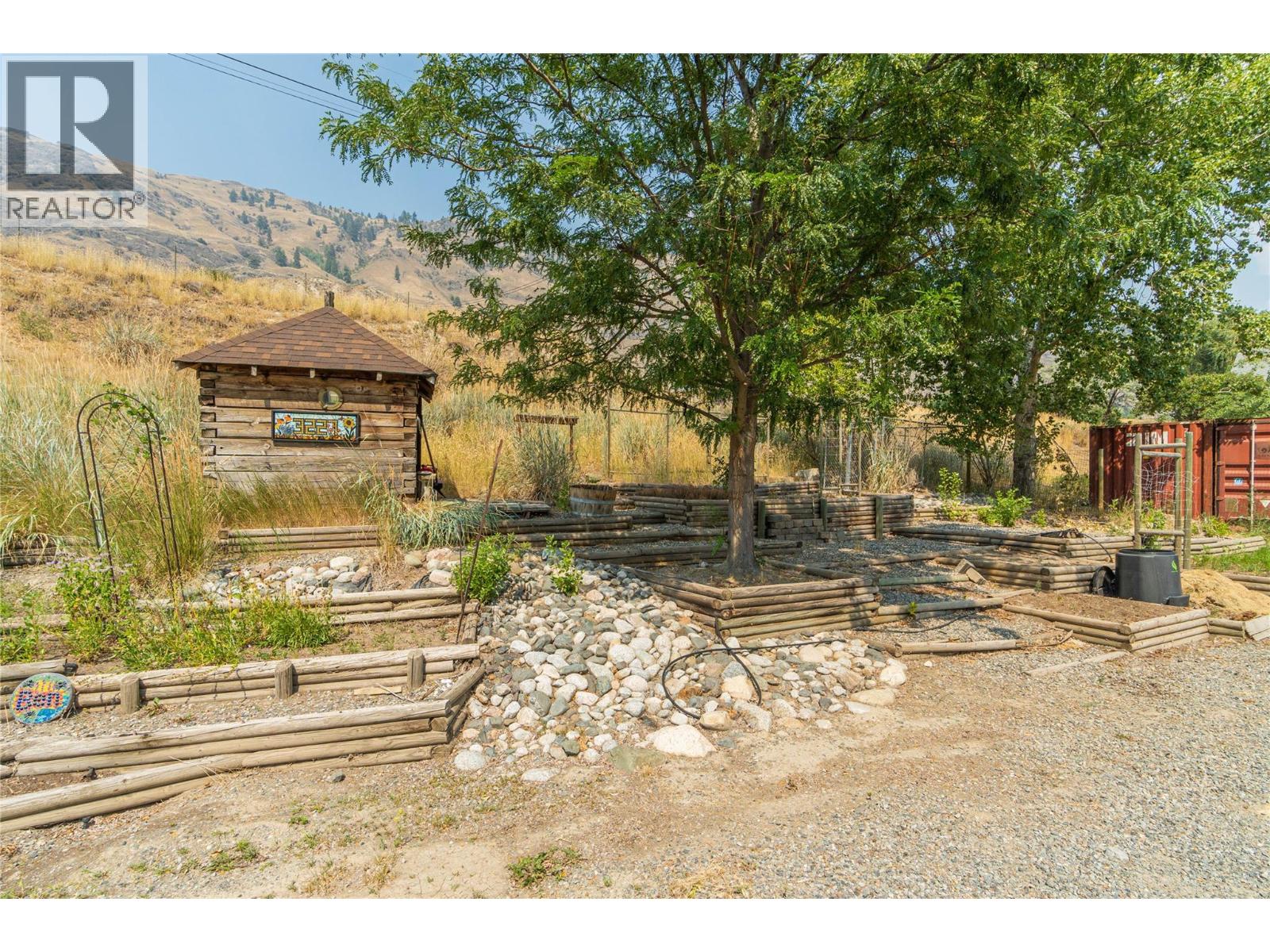 3227 Shuswap Road - 34