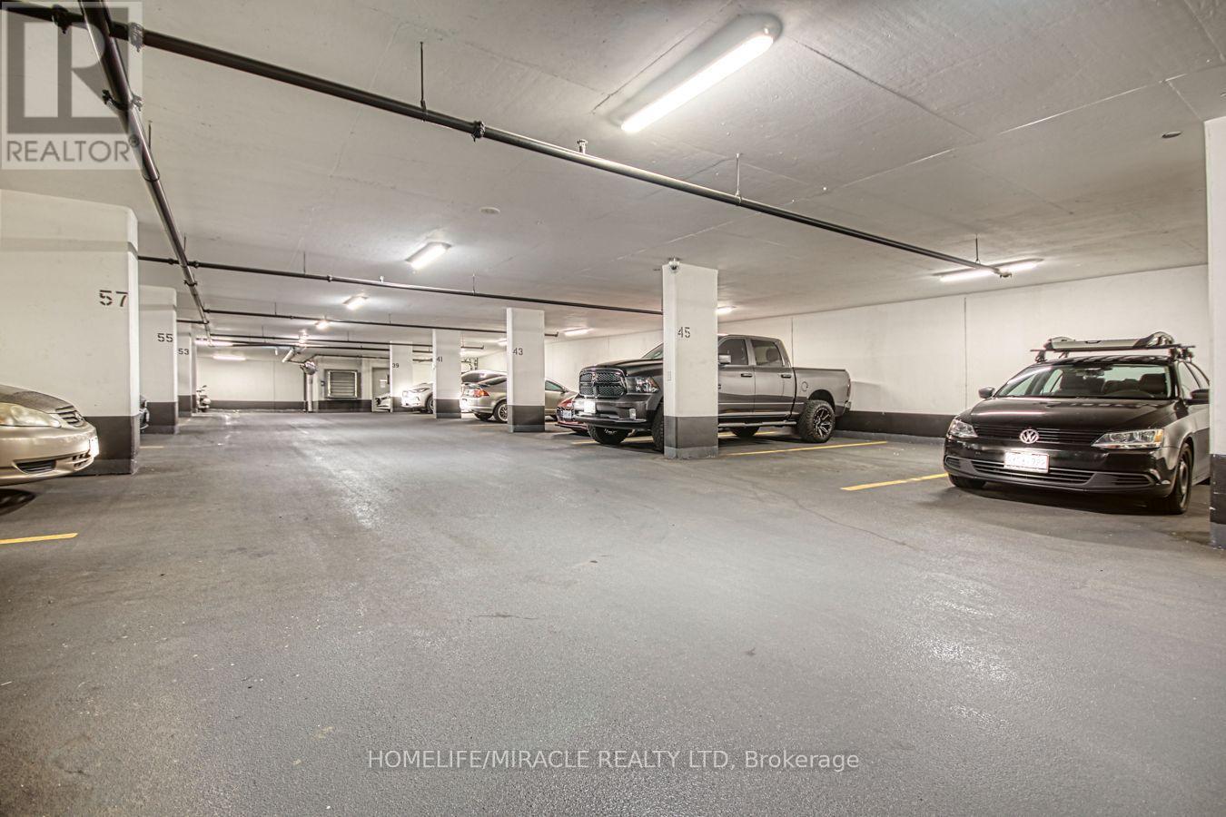 #402 10 WILBY CRESCENT - 37