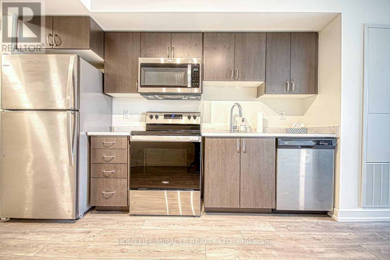 #402 10 WILBY CRESCENT - 7