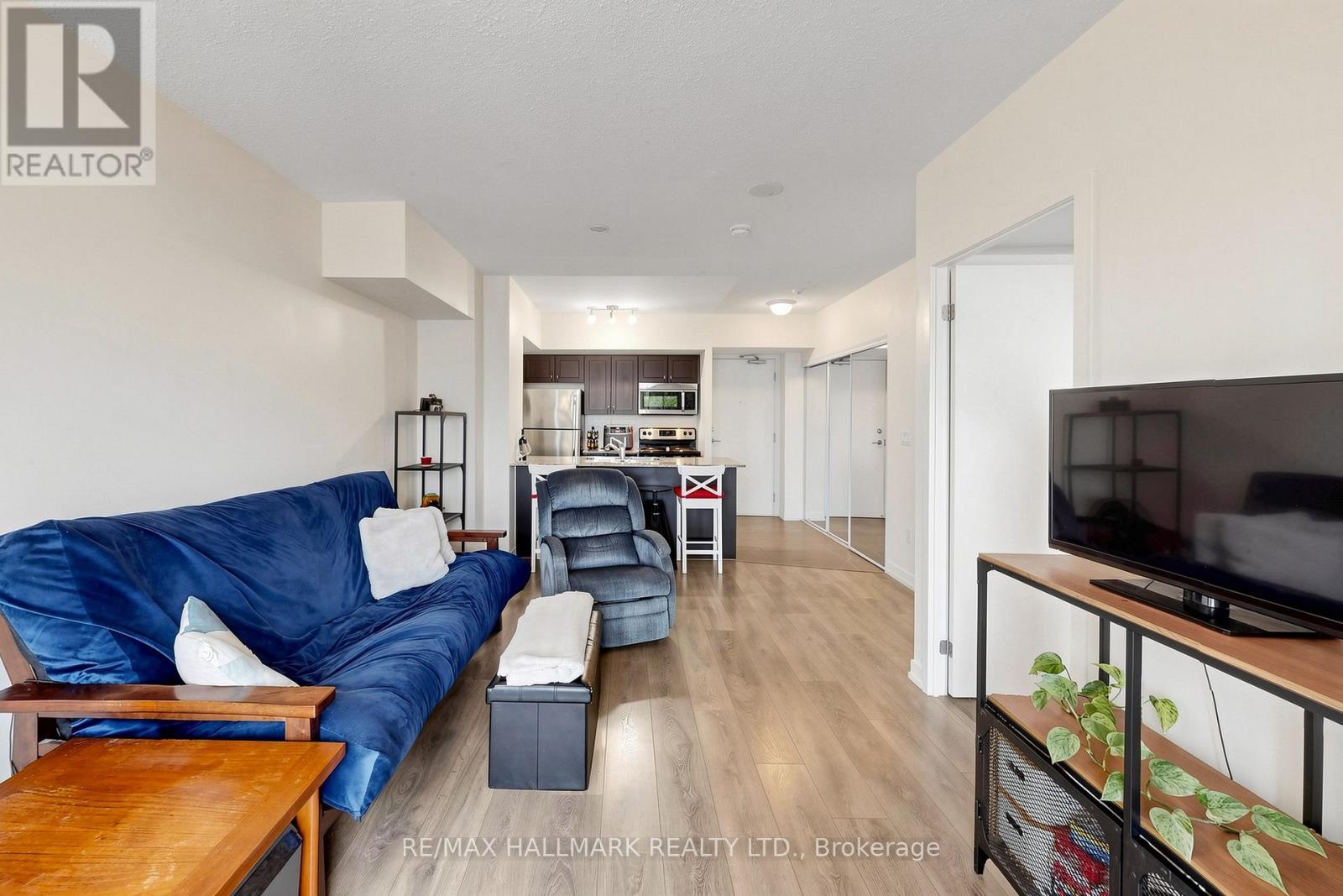 #1119 812 LANSDOWNE AVENUE - 10