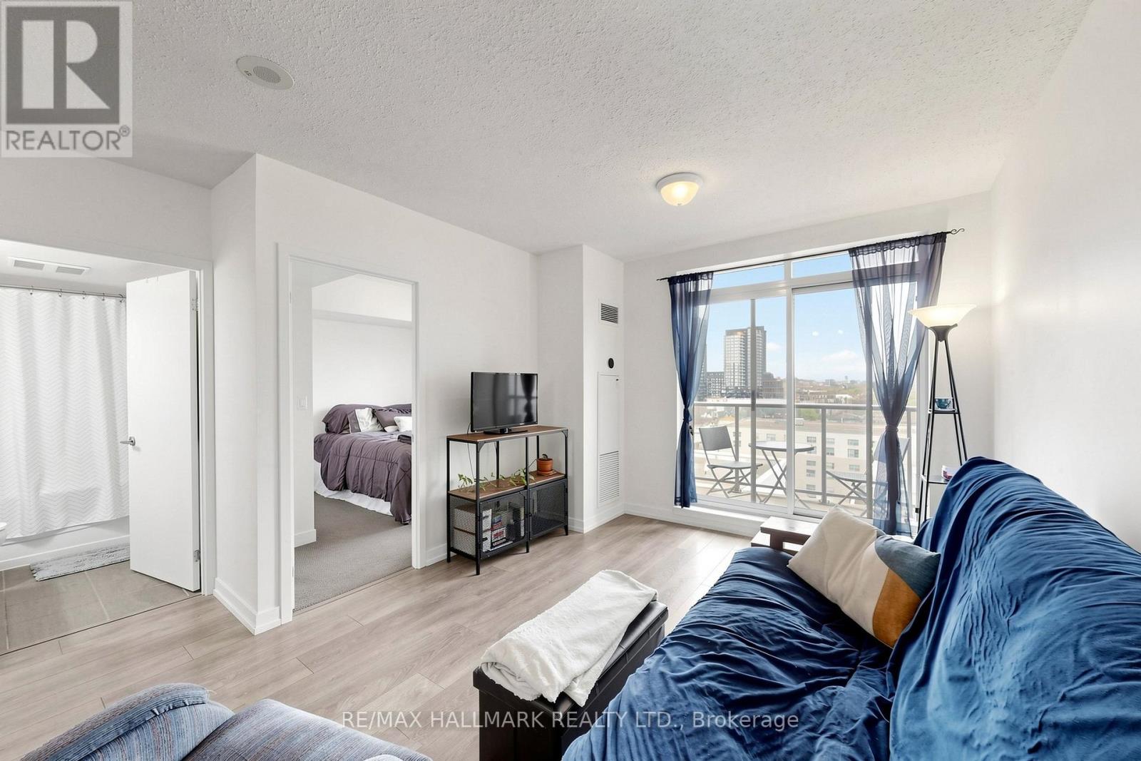 #1119 812 LANSDOWNE AVENUE - 12