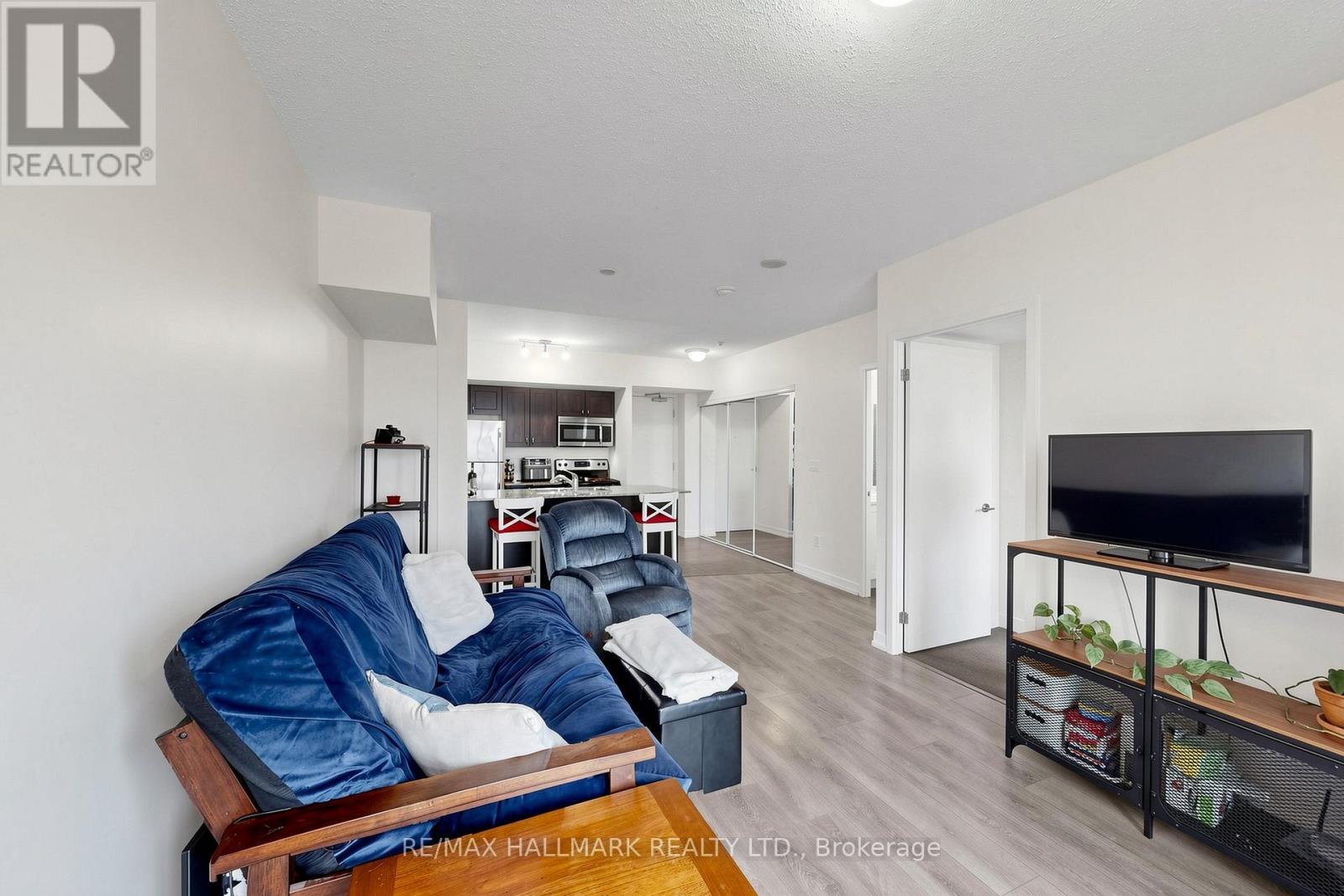 #1119 812 LANSDOWNE AVENUE - 13