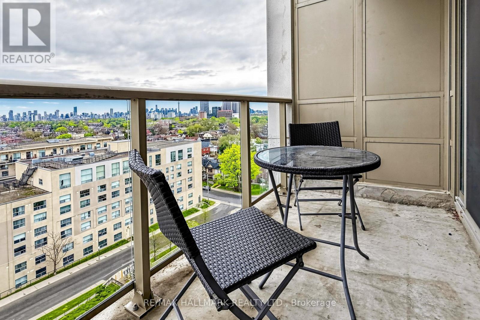#1119 812 LANSDOWNE AVENUE - 27