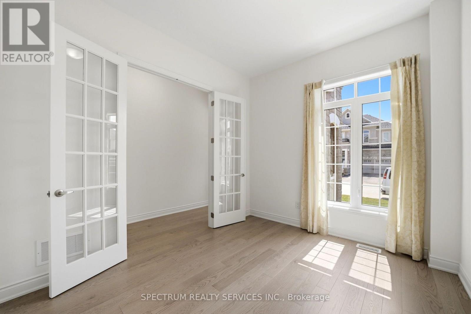 70 STRATFORD DRIVE - Image 17