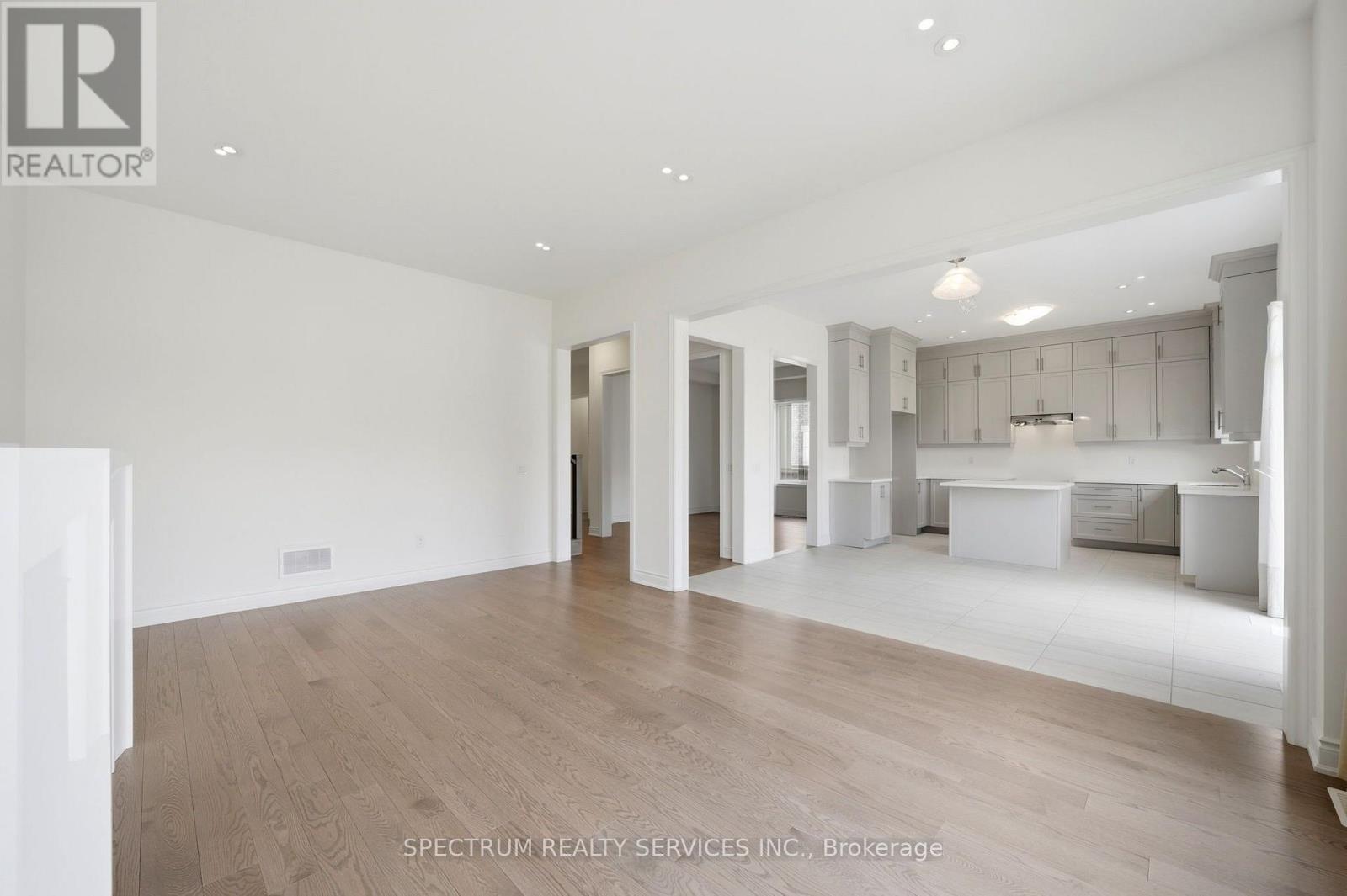 70 STRATFORD DRIVE - Image 22