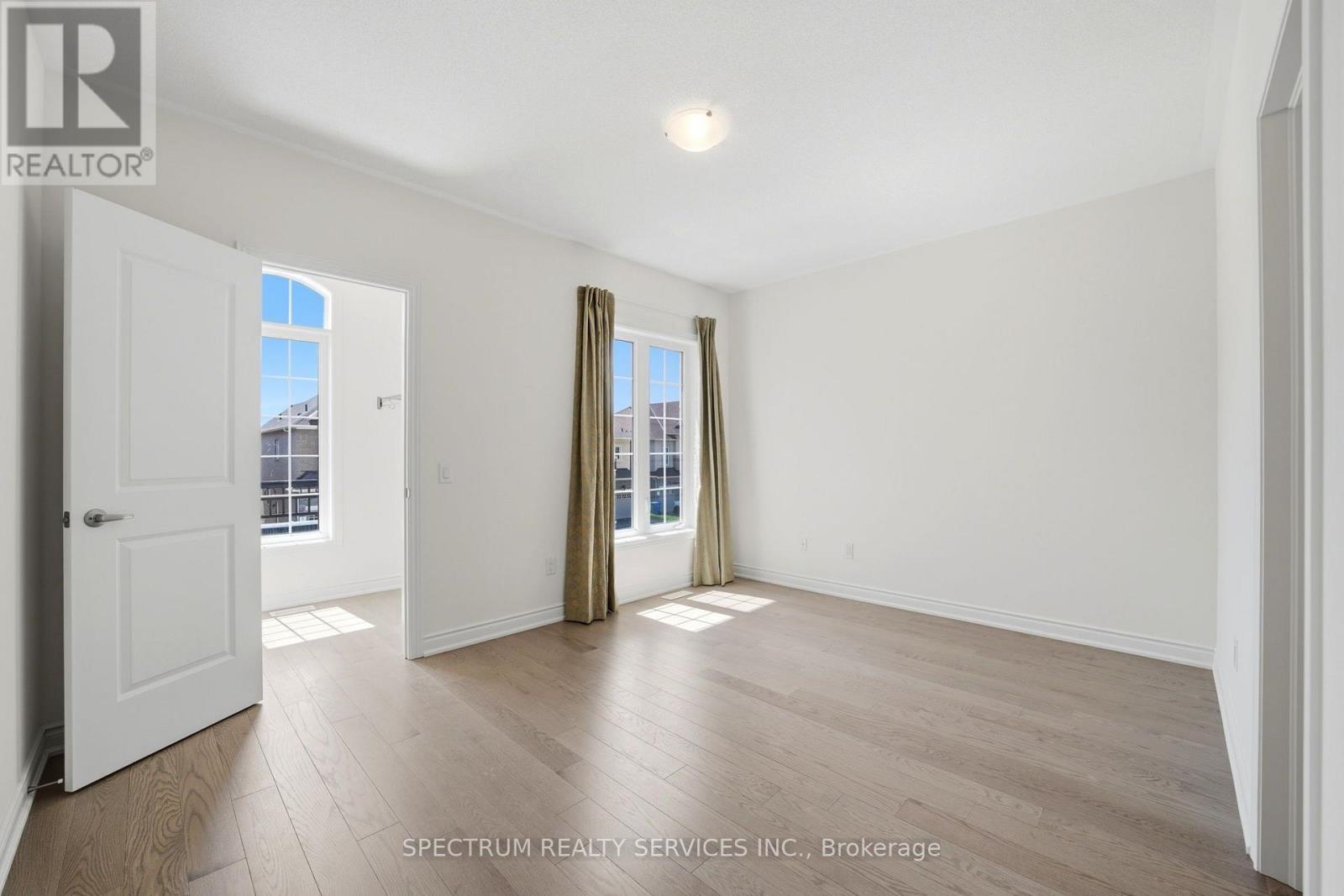 70 STRATFORD DRIVE - Image 34
