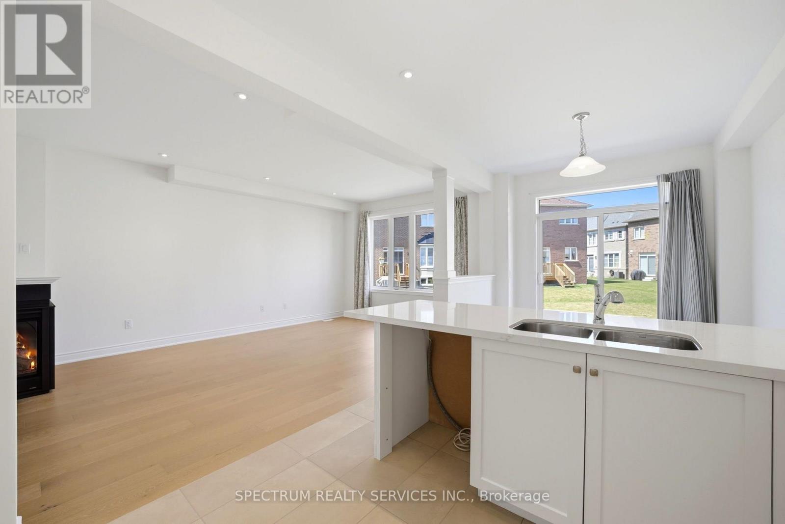 46 PEAREN HEIGHTS - 12