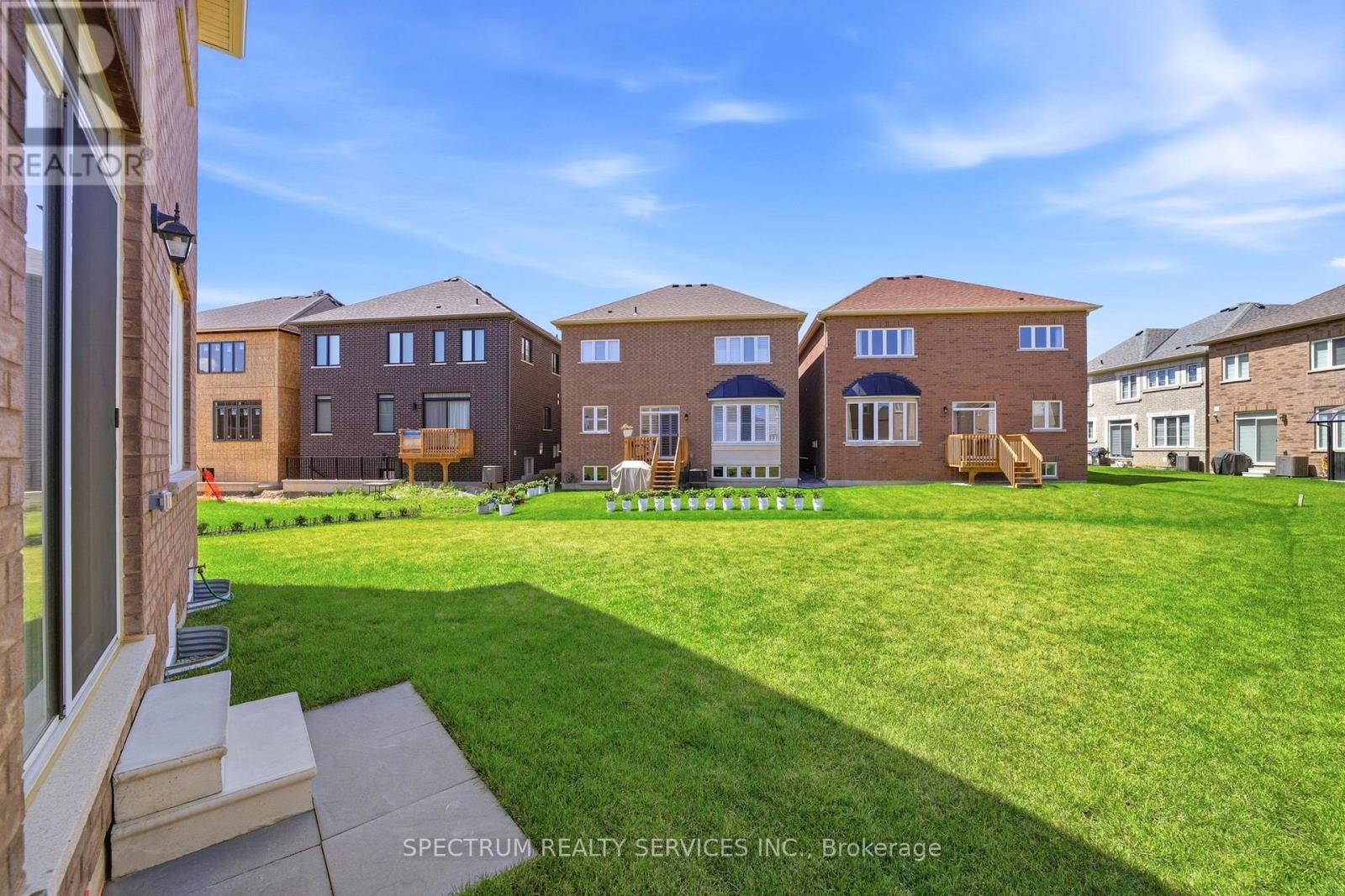 46 PEAREN HEIGHTS - 38