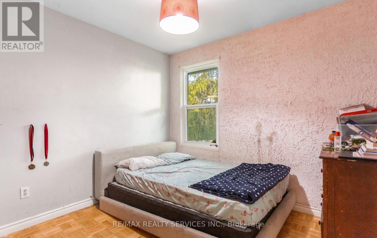 #50 2605 WOODCHESTER DRIVE - 23