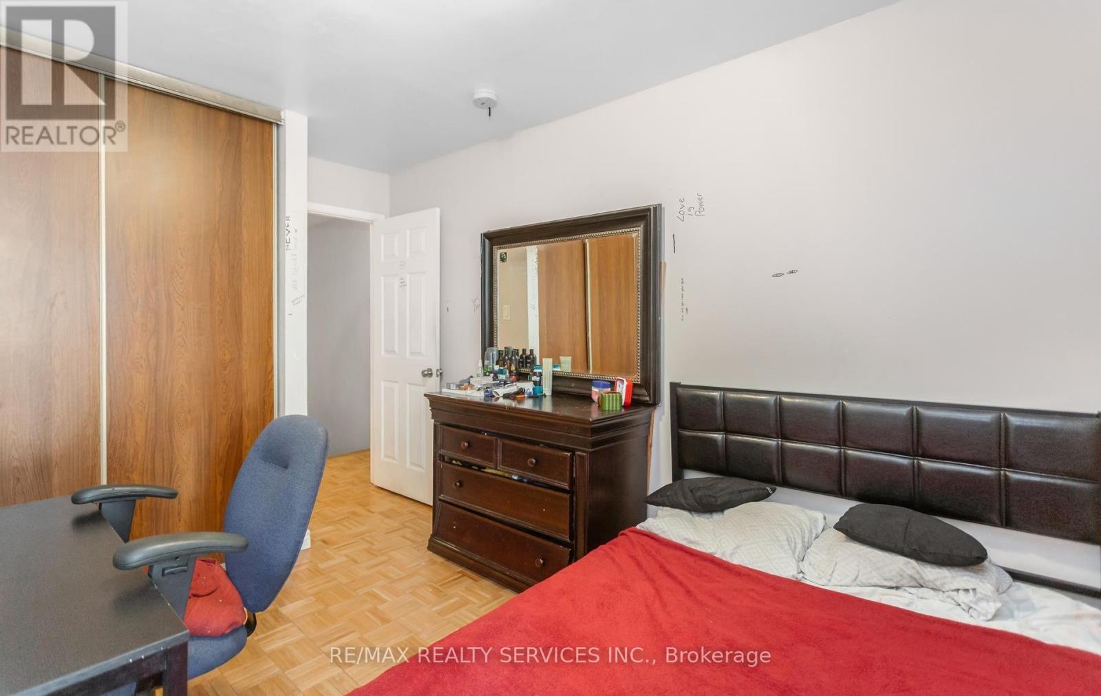 #50 2605 WOODCHESTER DRIVE - 26