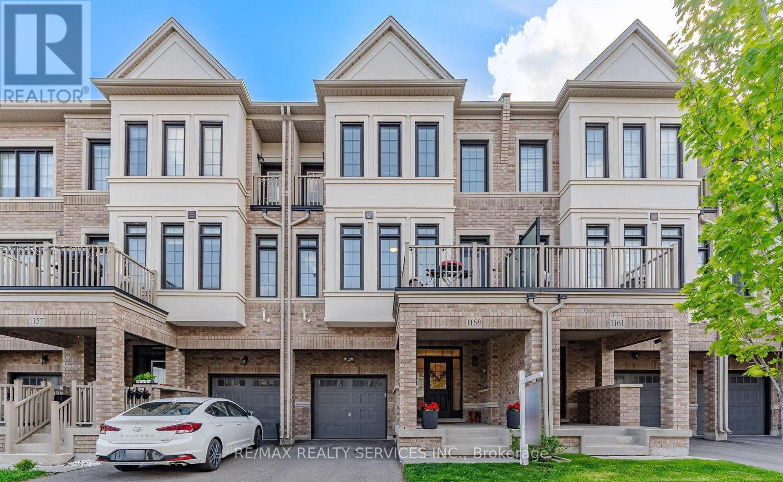 Photo of 1159 Lloyd Landing