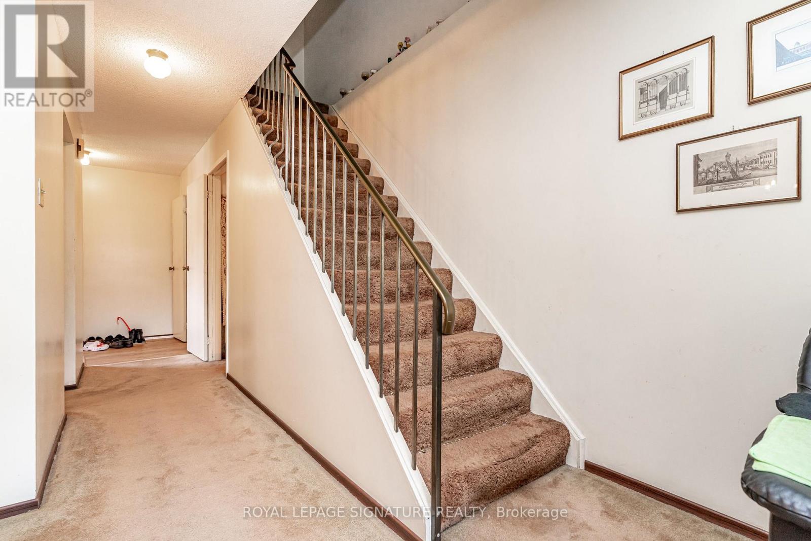 4040 SILVERHAZE ROAD - 11