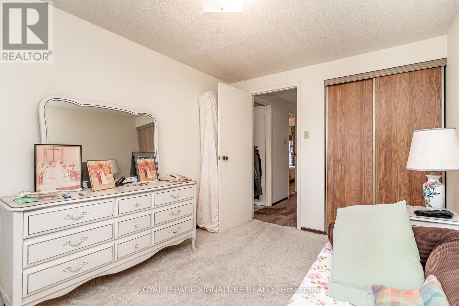 4040 SILVERHAZE ROAD - 16