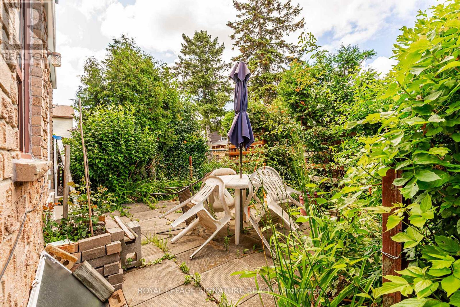 4040 SILVERHAZE ROAD - 24