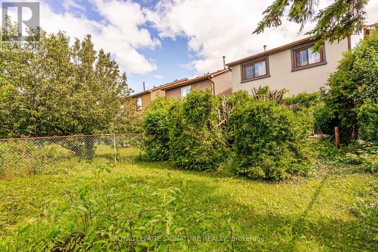 4040 SILVERHAZE ROAD - 26