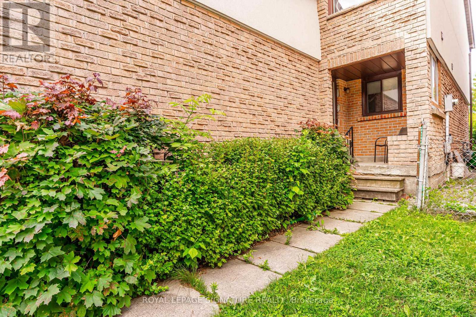 4040 SILVERHAZE ROAD - 3
