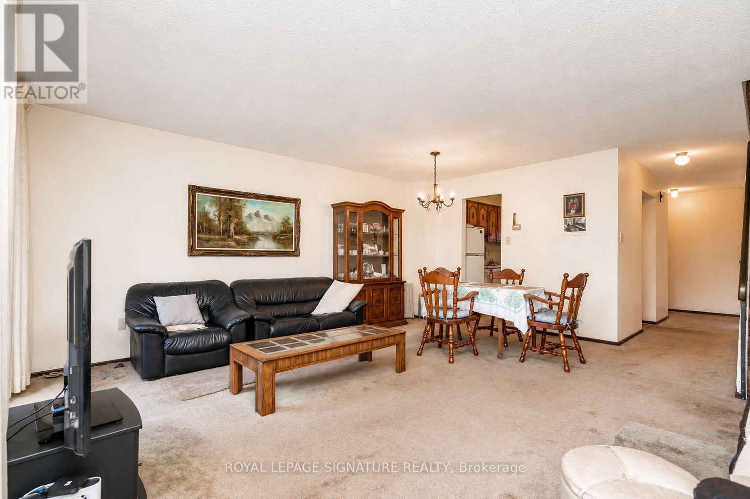 4040 SILVERHAZE ROAD - 5