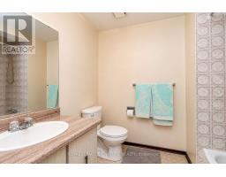 4040 Silverhaze Road, Mississauga, ON L4W3K1 Photo 18