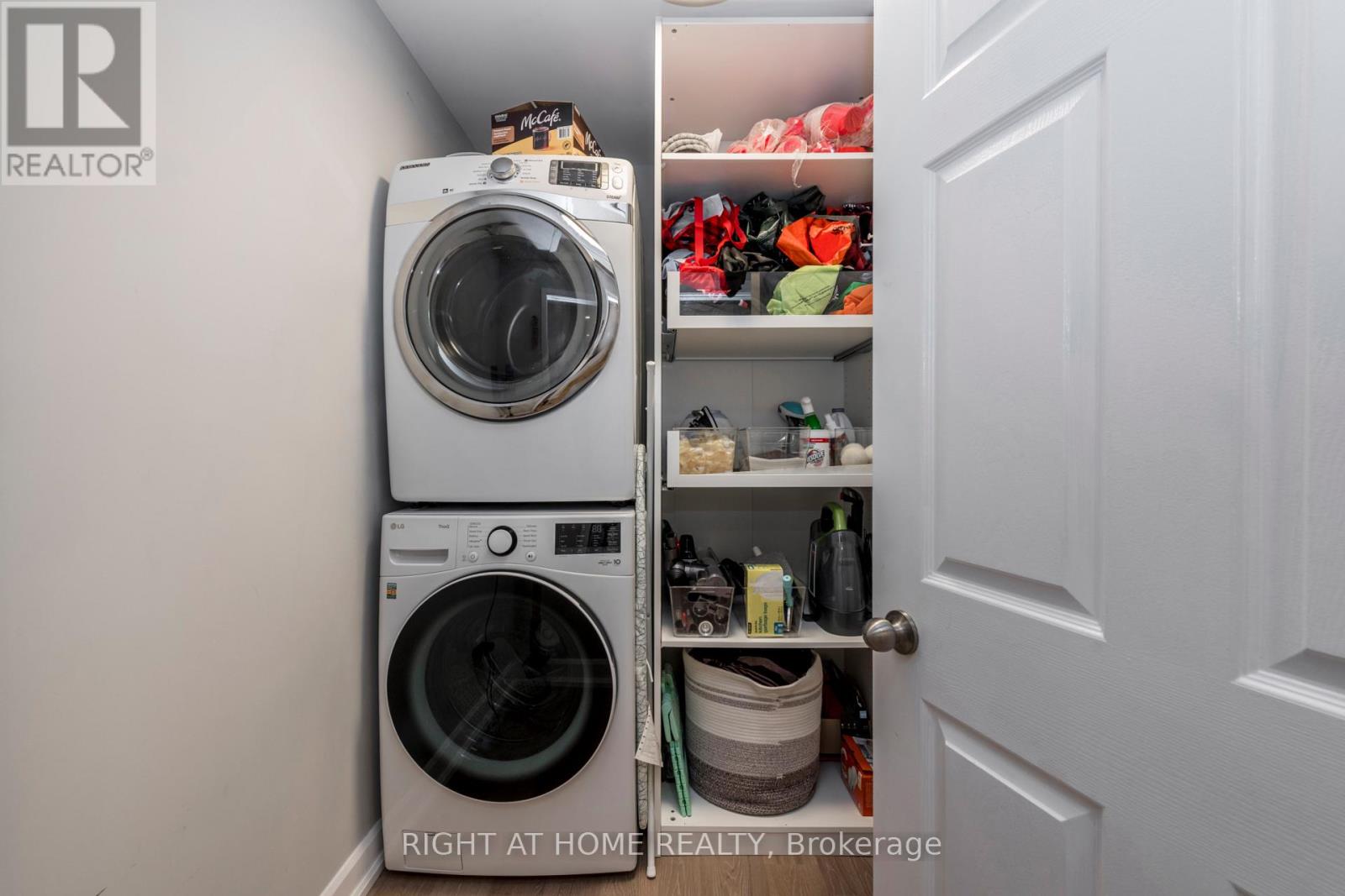 11 WOODLAND CRESCENT - 20