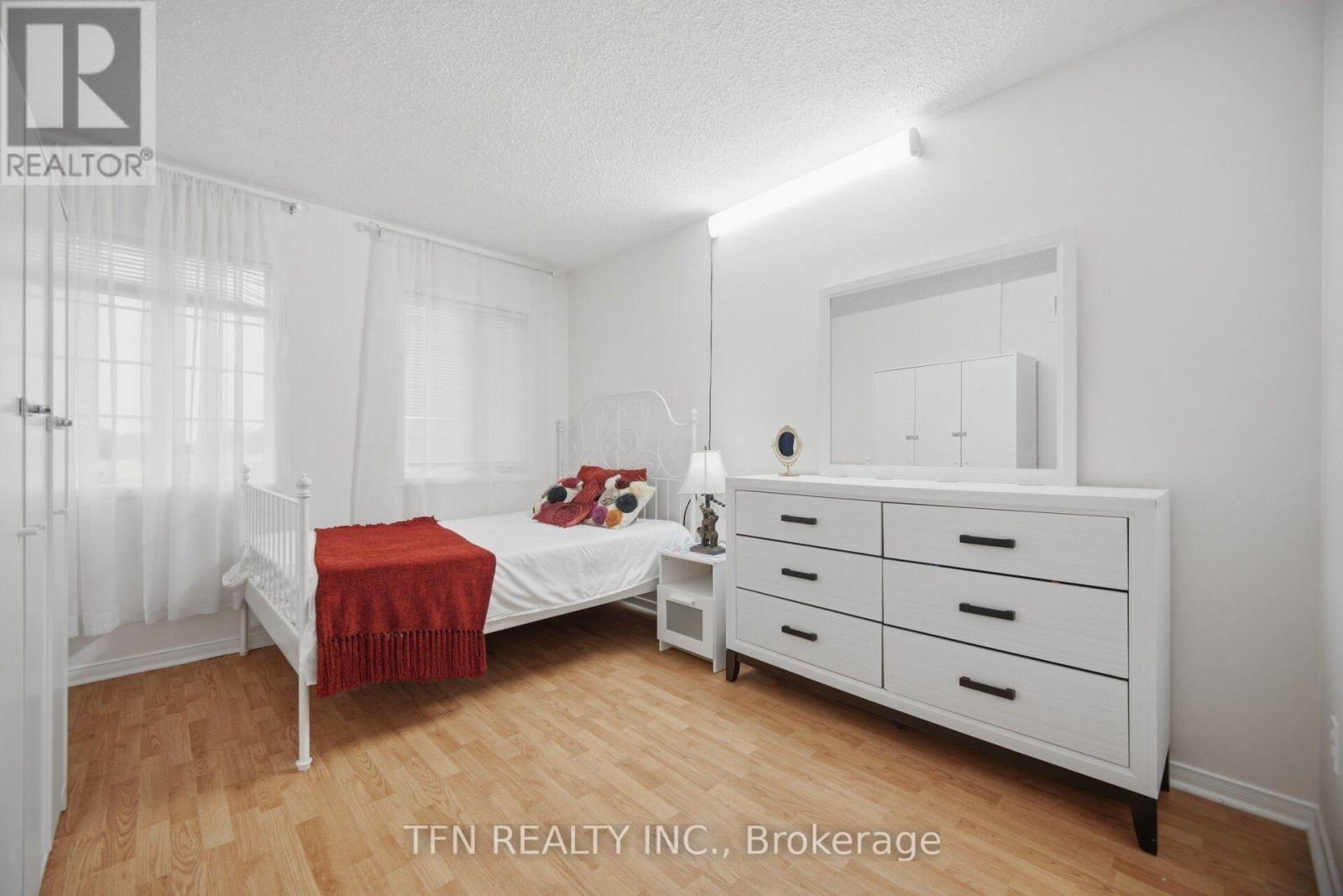 123 BRICKYARD WAY - 24