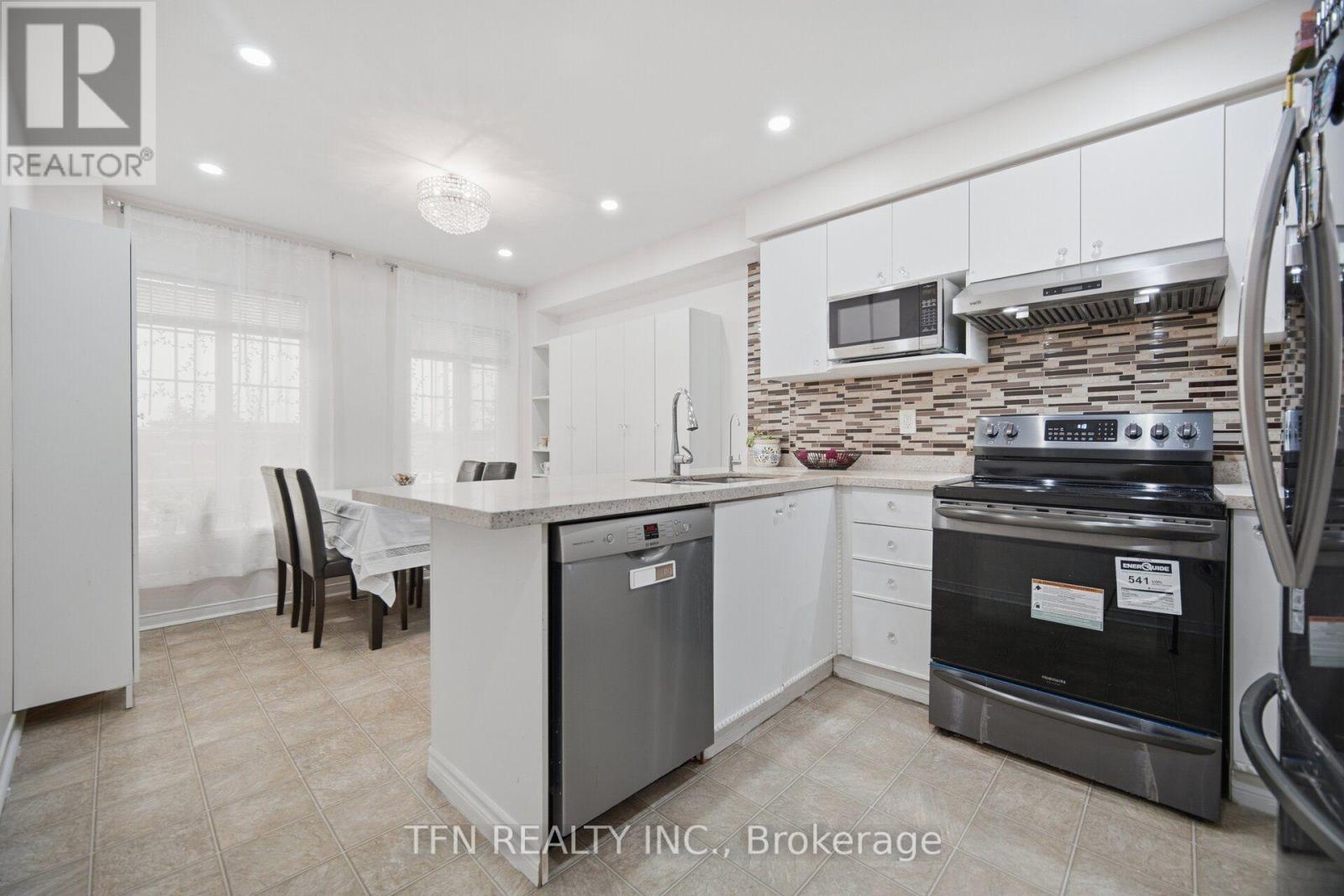 123 BRICKYARD WAY - Image 16