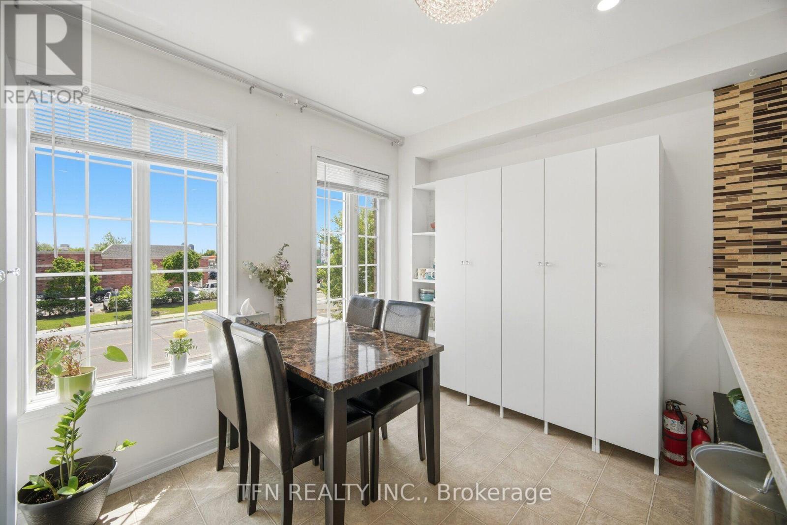 123 BRICKYARD WAY - 18