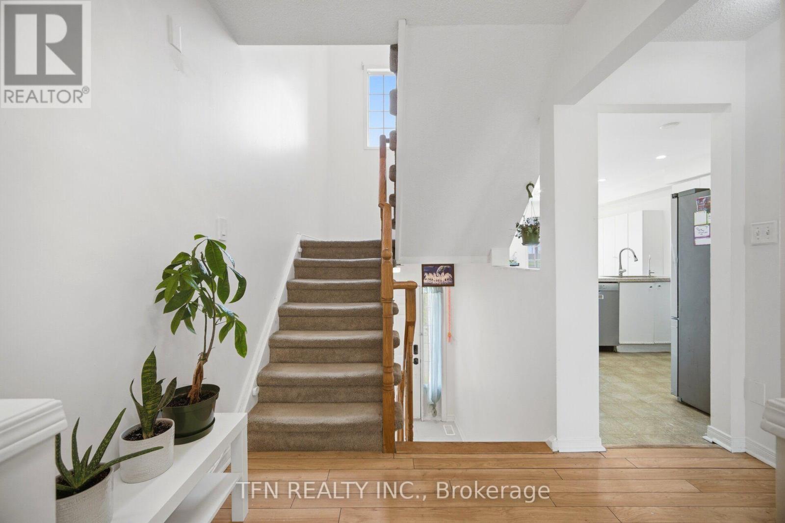 123 BRICKYARD WAY - 22