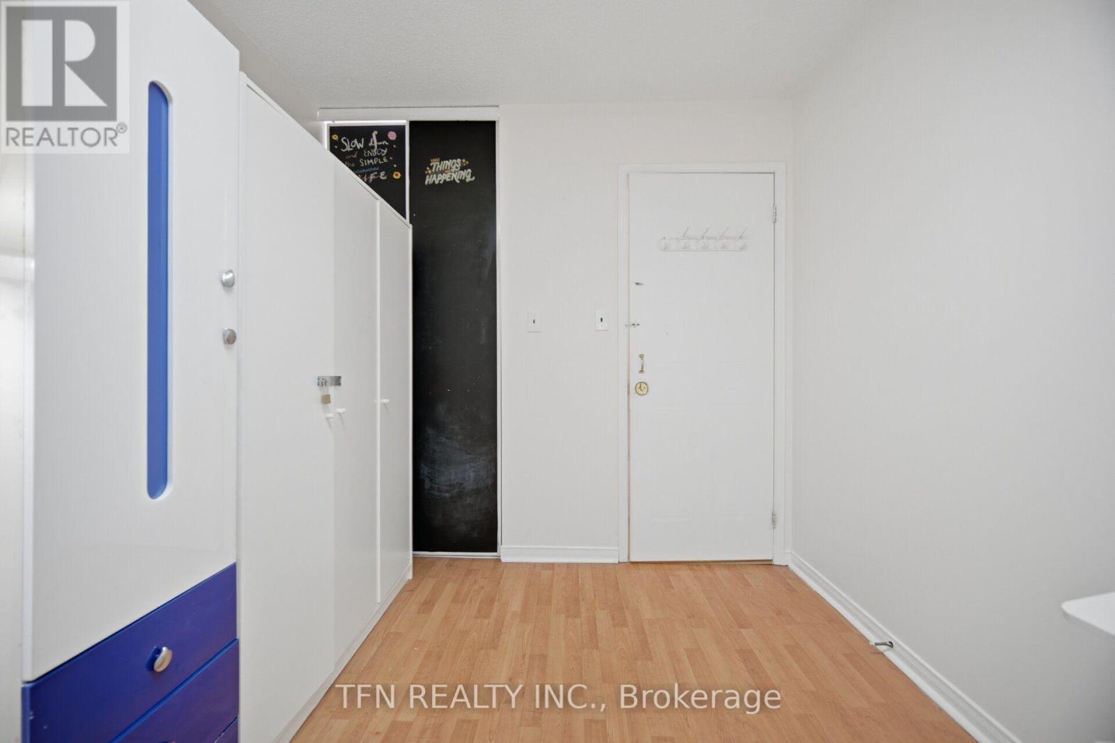 123 BRICKYARD WAY - 29