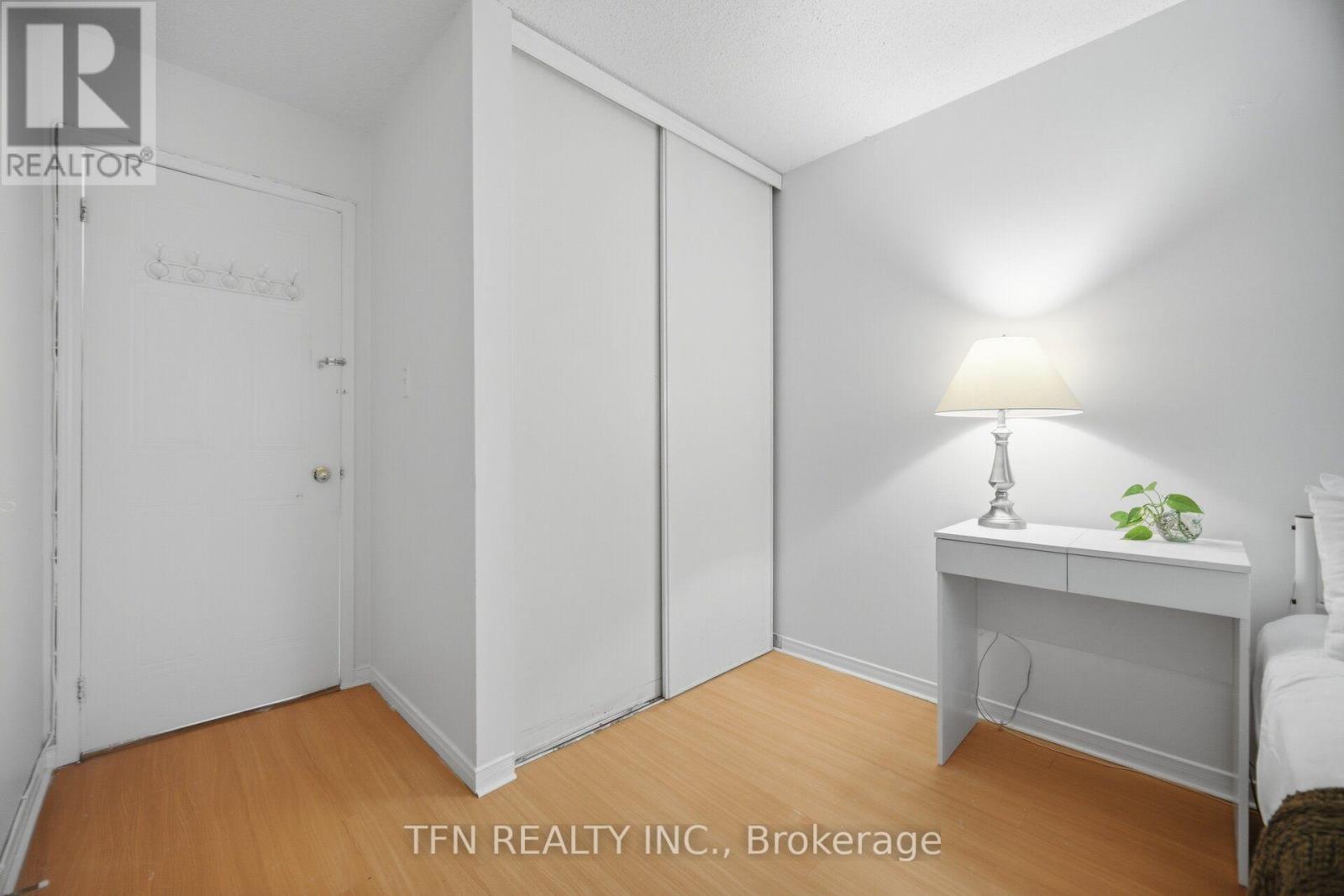123 BRICKYARD WAY - 28