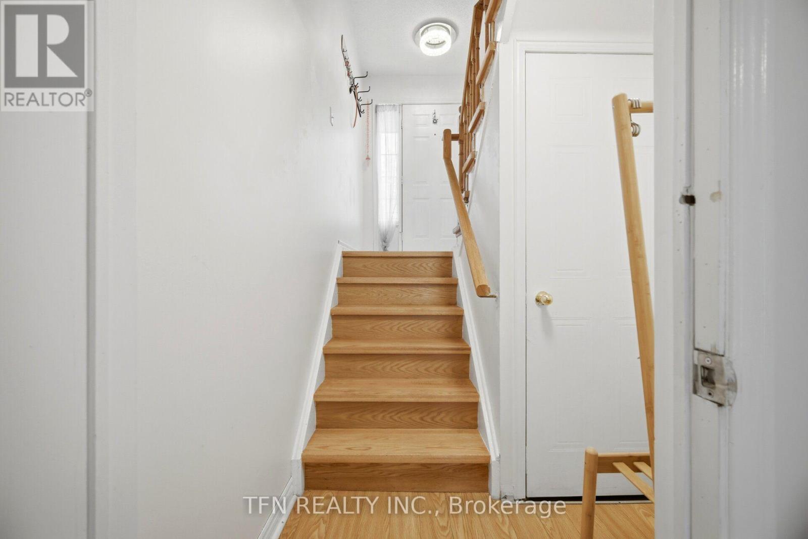 123 BRICKYARD WAY - 33