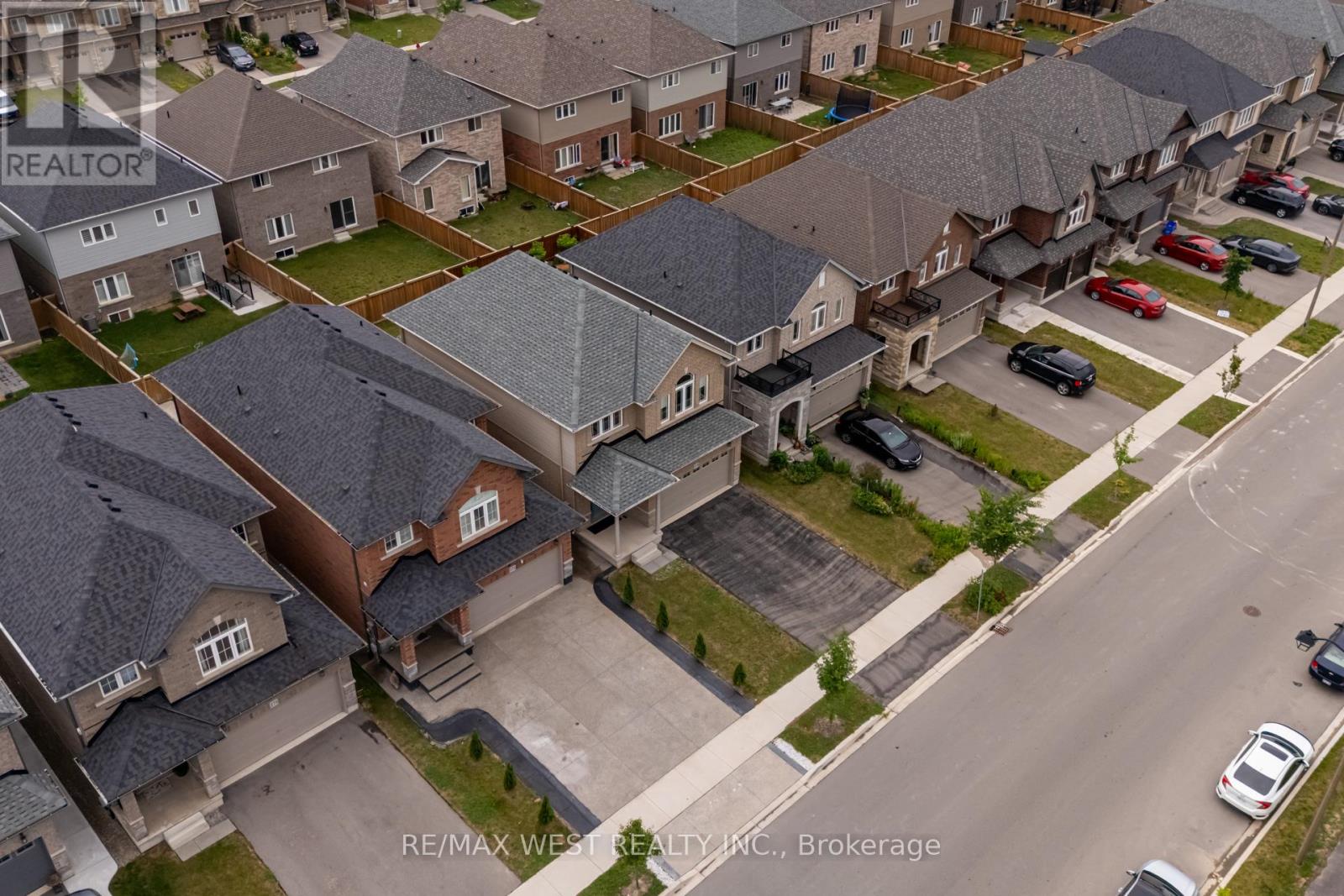 270 DALGLEISH TRAIL - 39