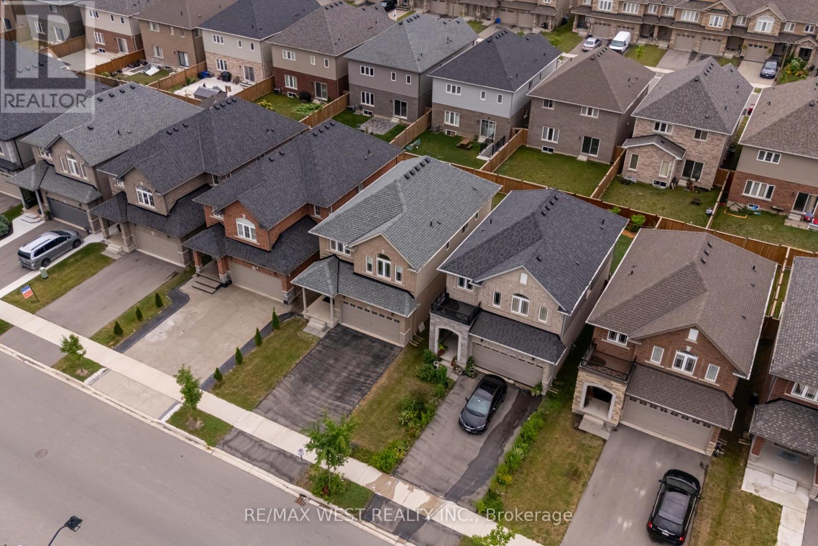270 DALGLEISH TRAIL - 40