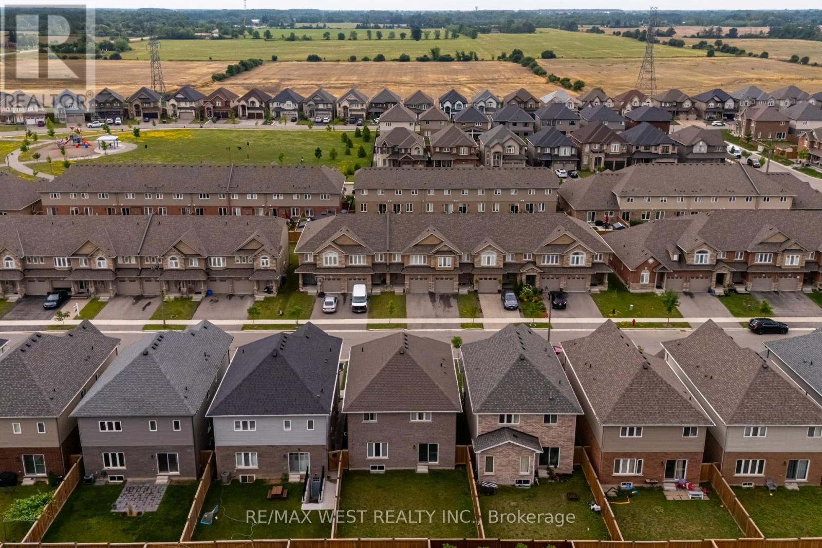 270 DALGLEISH TRAIL - 43