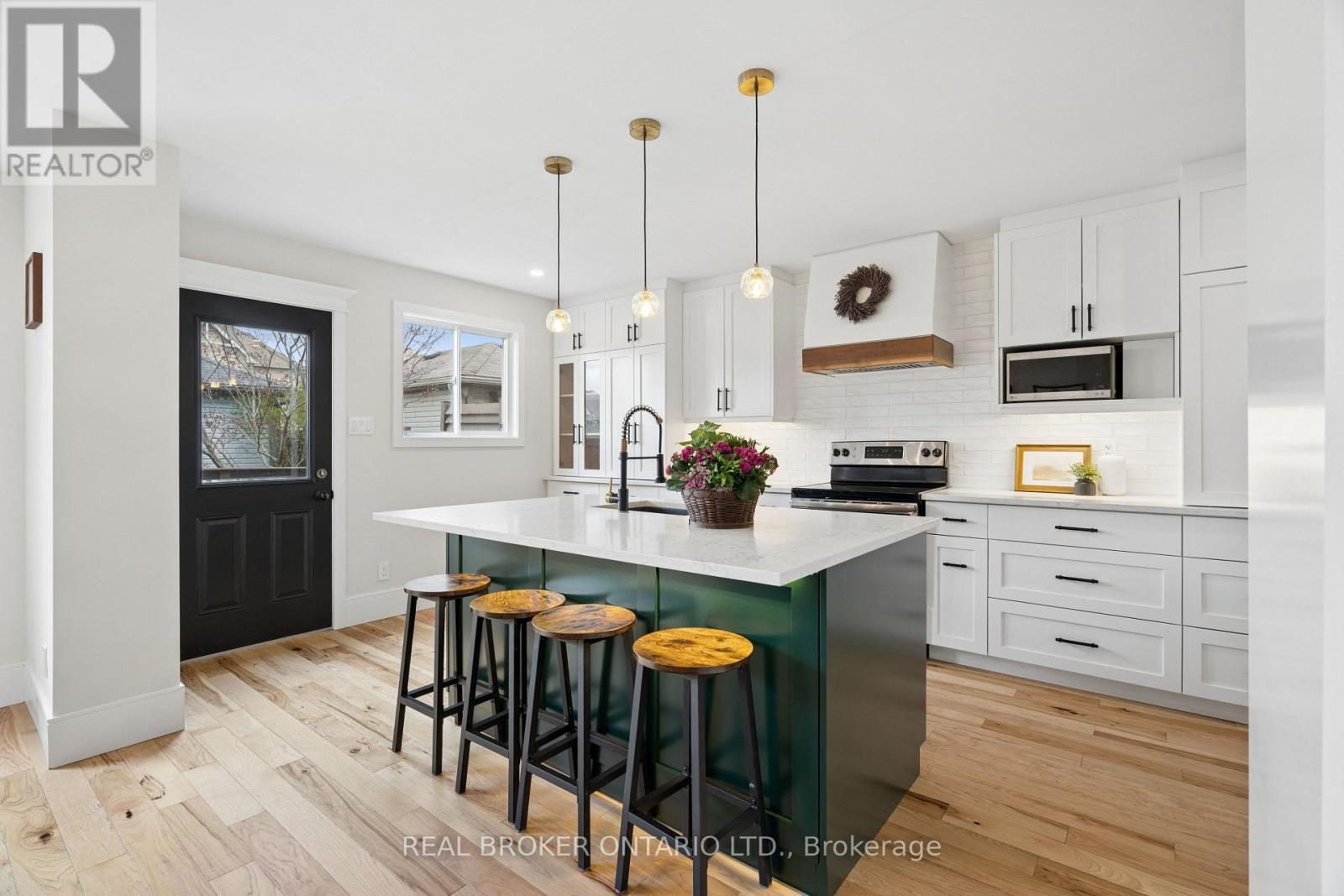 168 HAMPSON CRESCENT - Image 16