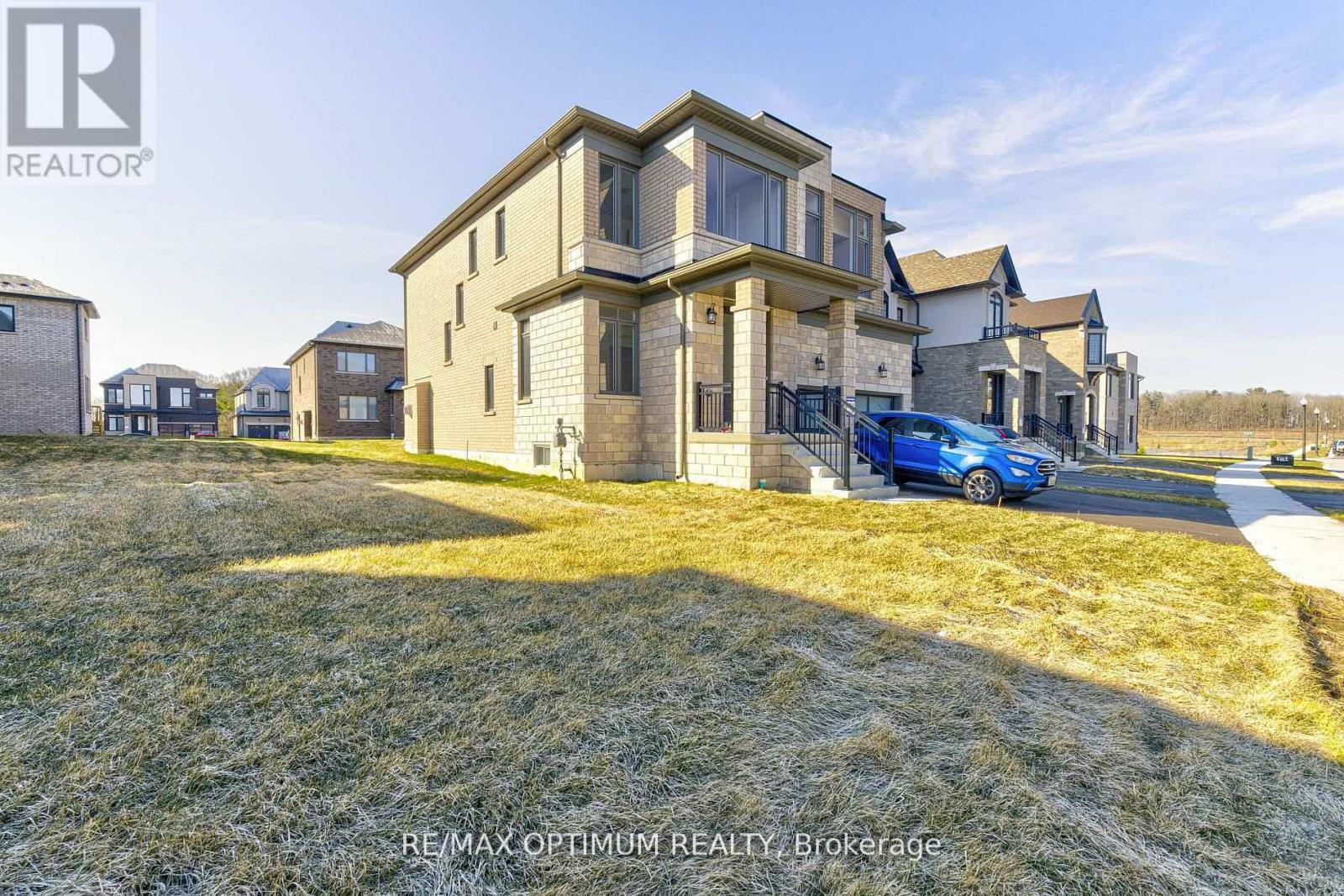 1454 UPPER THAMES DRIVE - 8