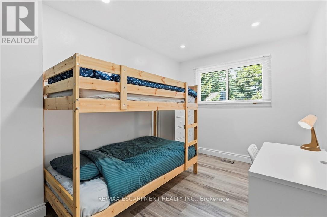 #16 1420 GARTH STREET - 20