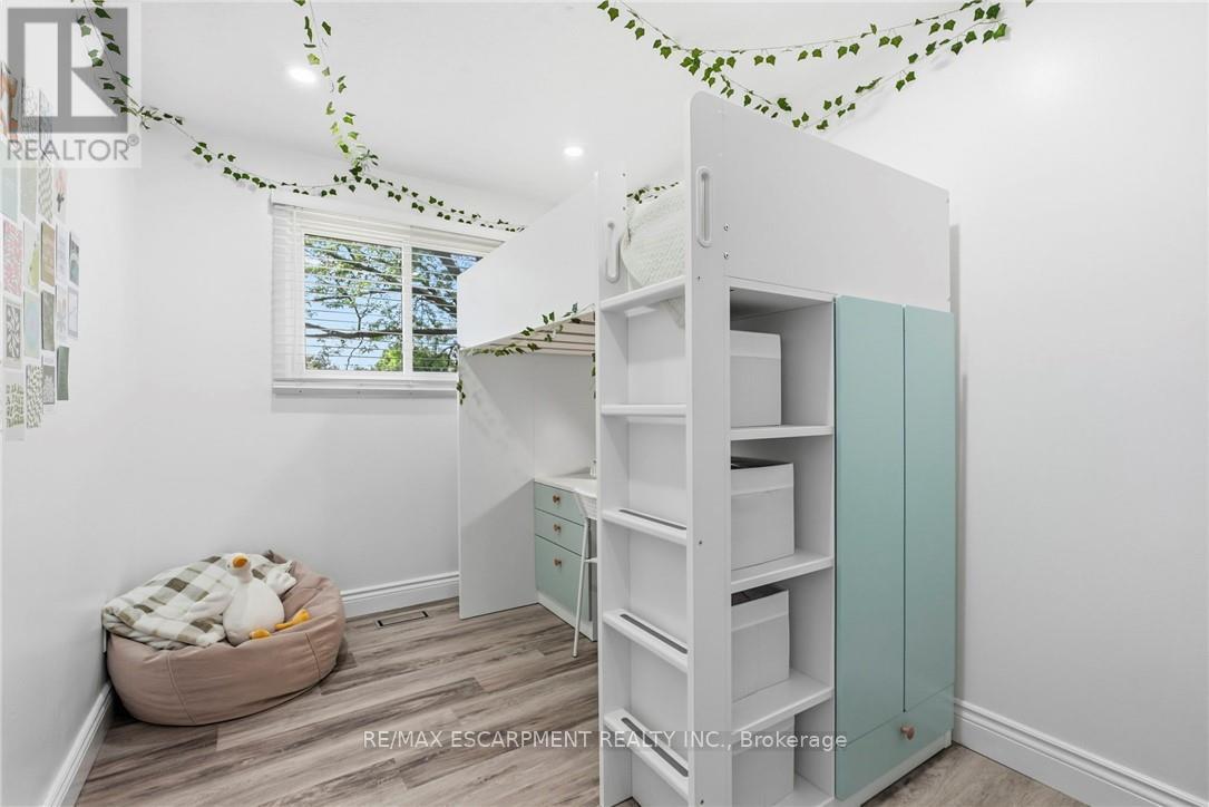 #16 1420 GARTH STREET - 22