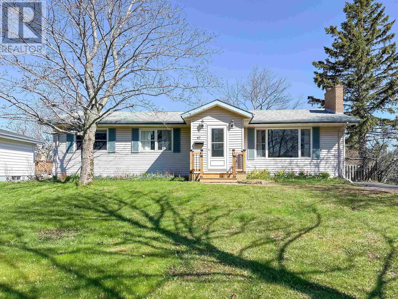 47 Emerald Drive