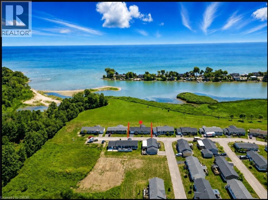 55 RIVERBEND Crescent - 1